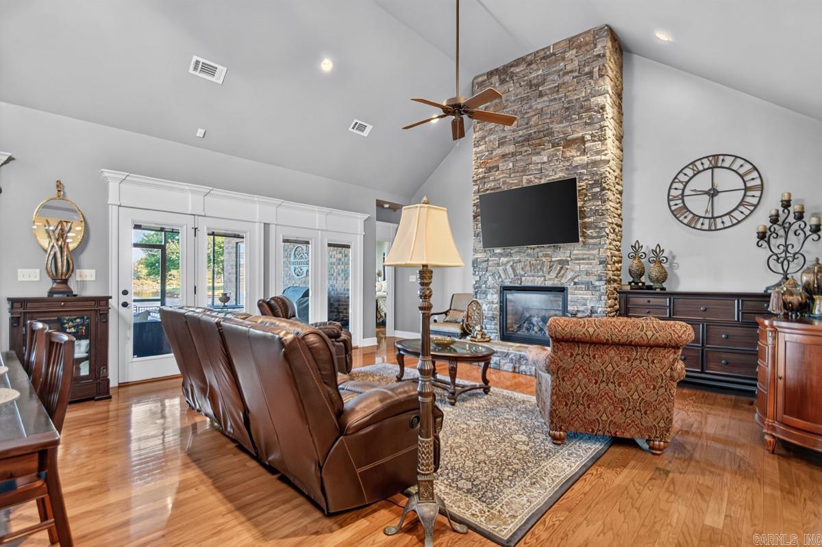7017 Worth Avenue Benton, AR 72019