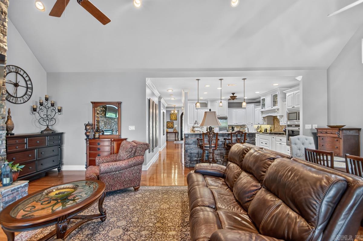 7017 Worth Avenue Benton, AR 72019