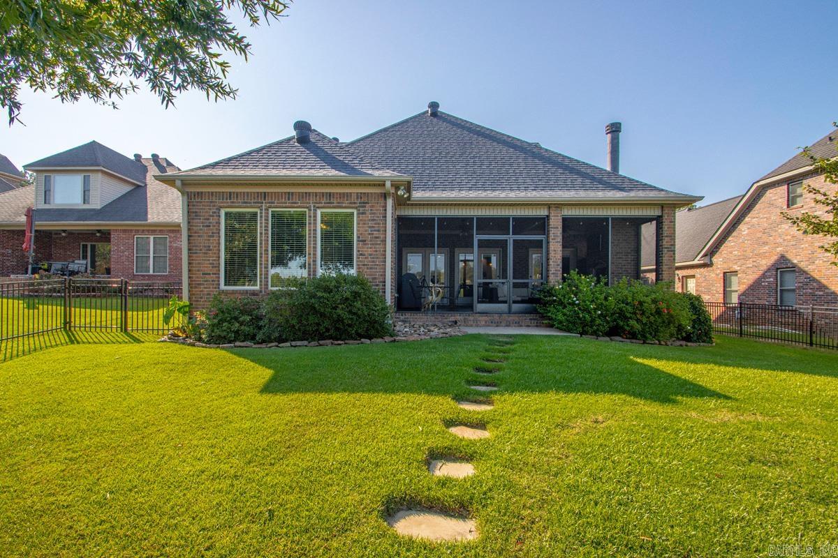 7017 Worth Avenue Benton, AR 72019