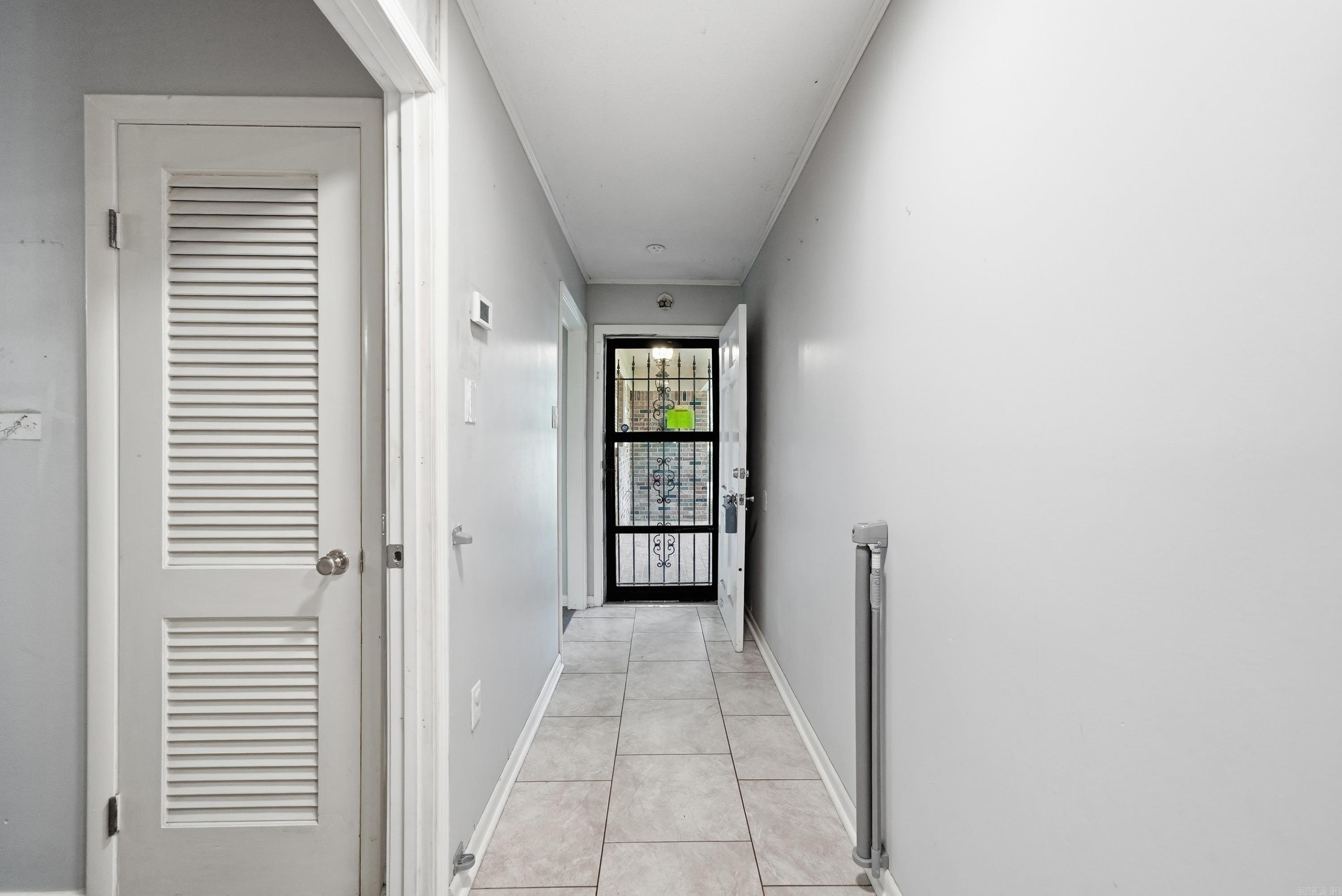 7 Meadowbrook — photo 4