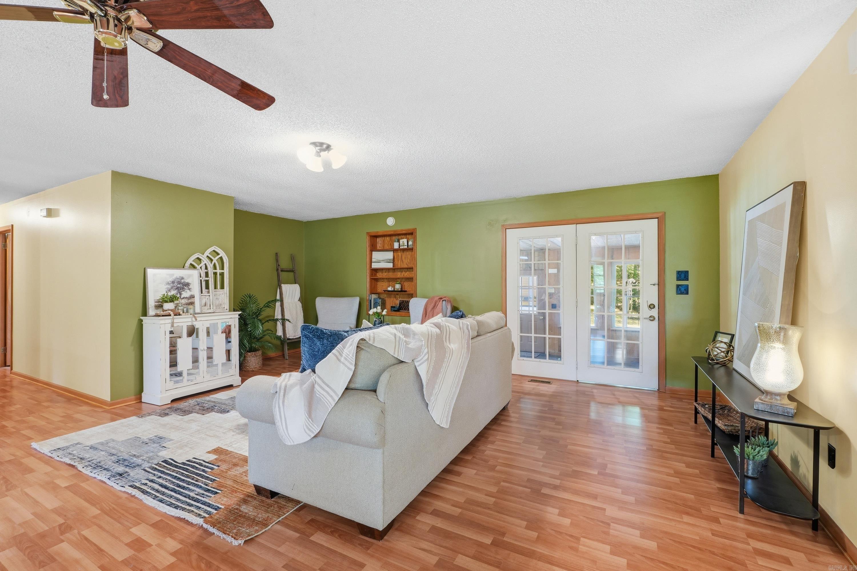 4401 Peeler Bend Road  Benton, AR