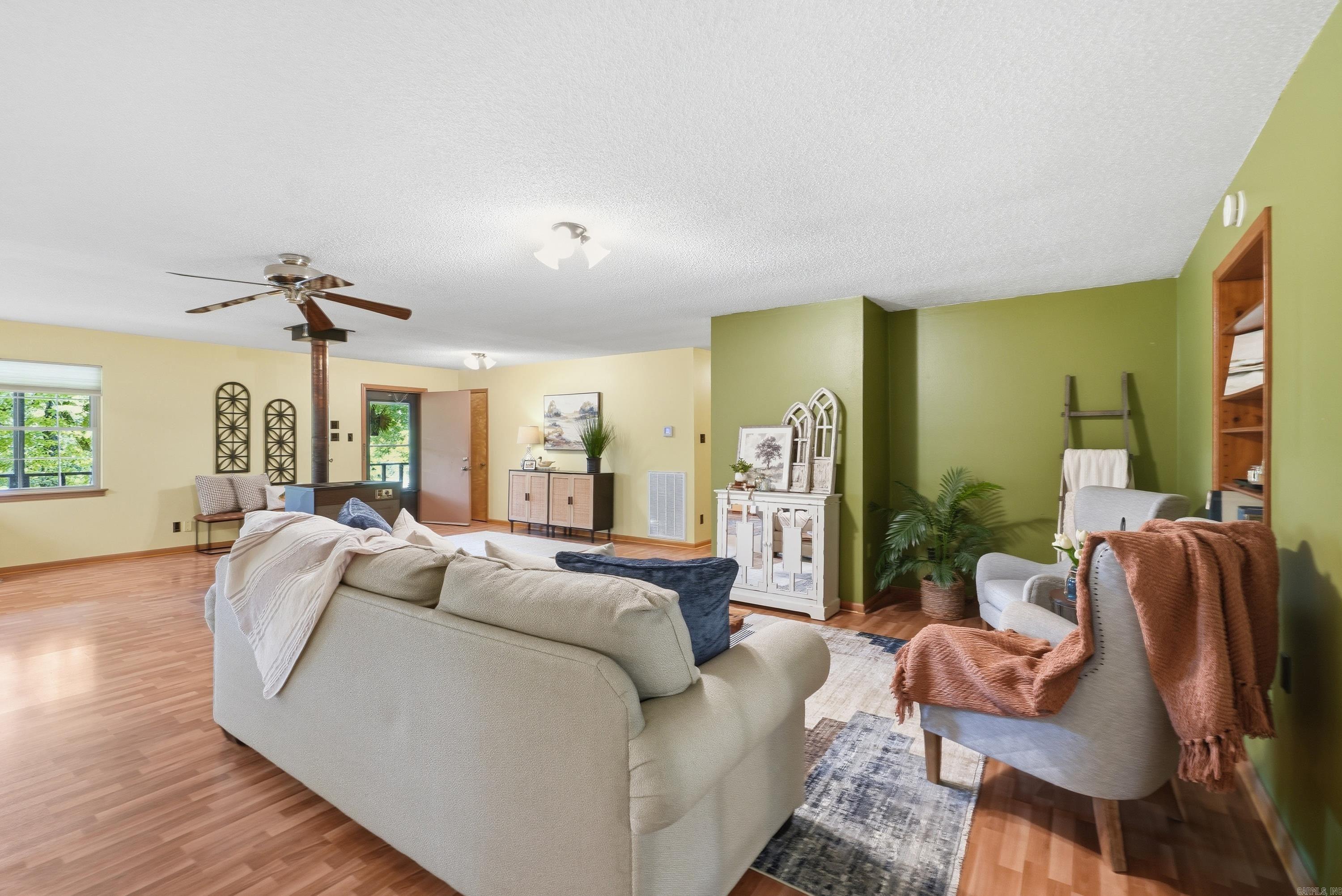 4401 Peeler Bend Road  Benton, AR