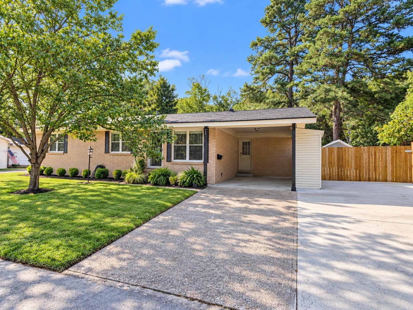 1427  Welch  Arkadelphia, AR