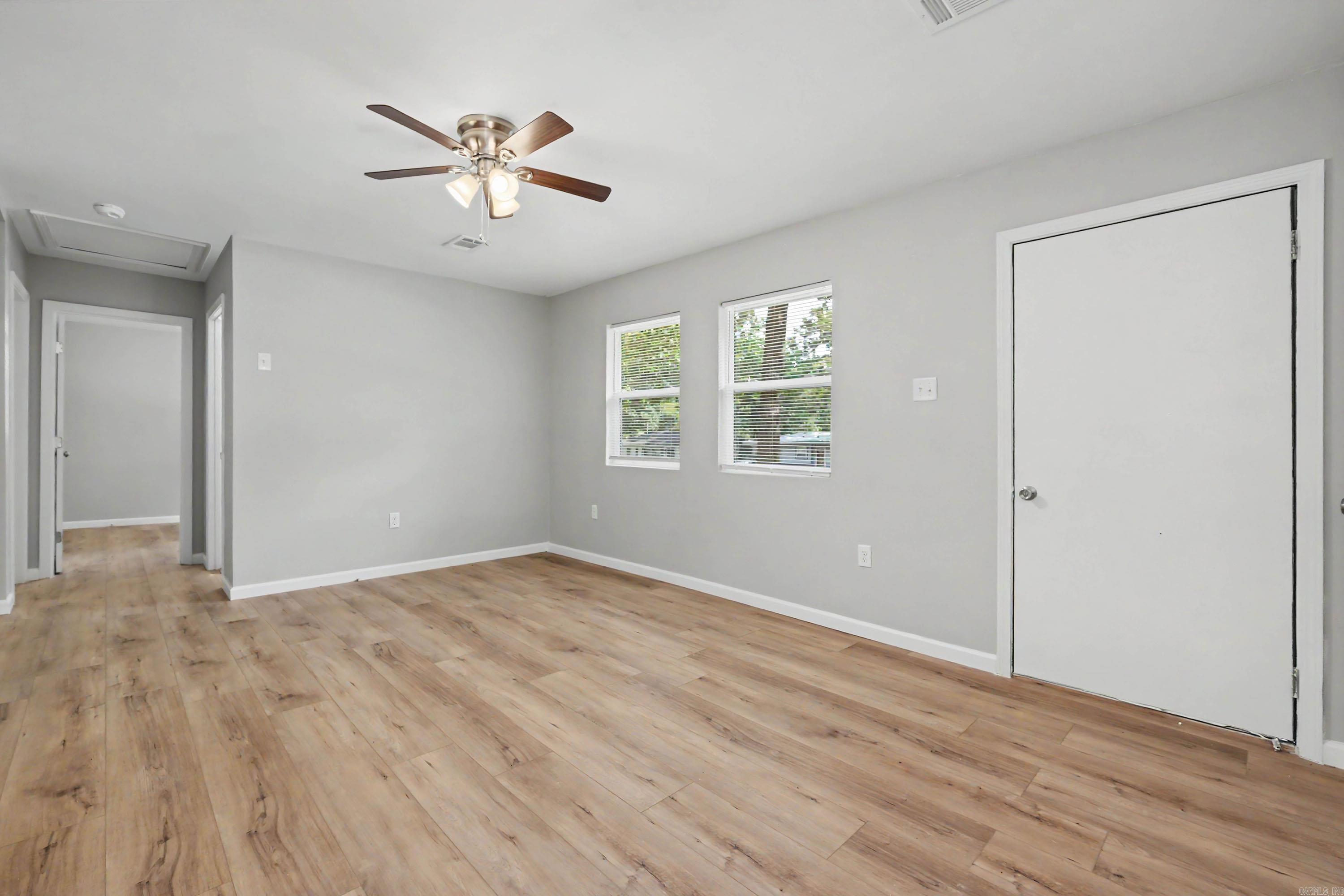 8 Durham Drive — photo 4