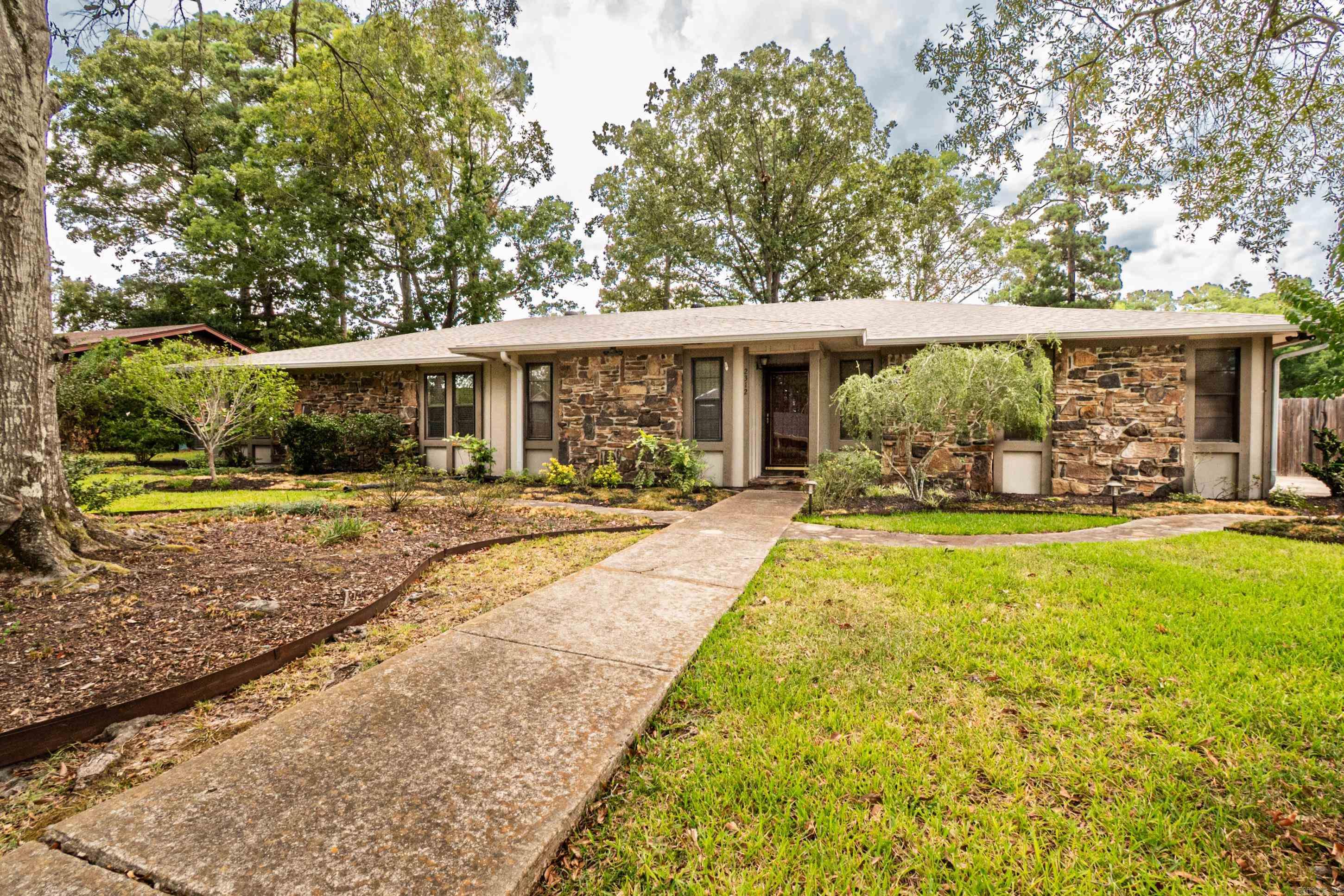 2312 W Elm St  El Dorado, AR