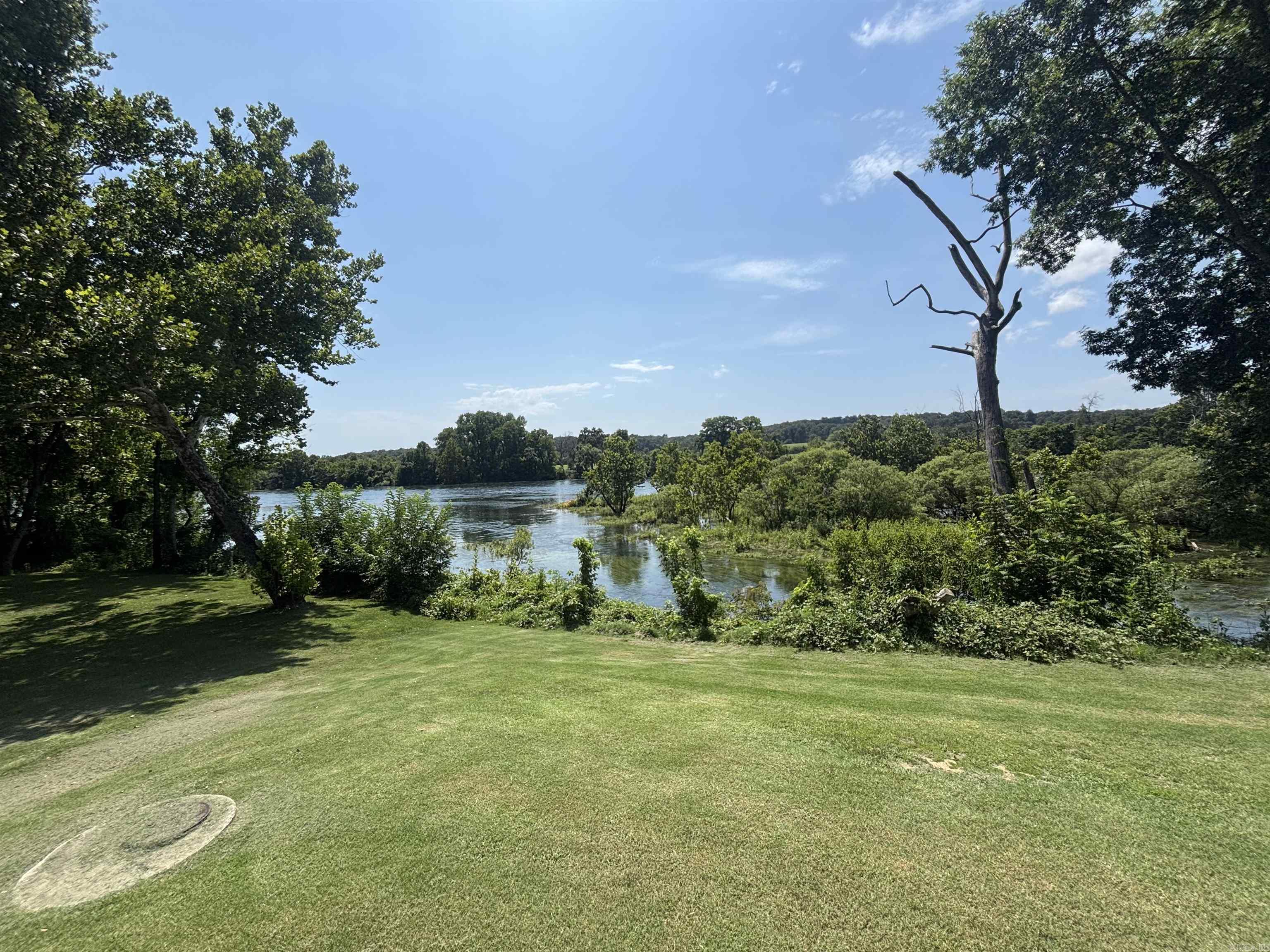 61 Sowbug Circle Cotter, AR 72626