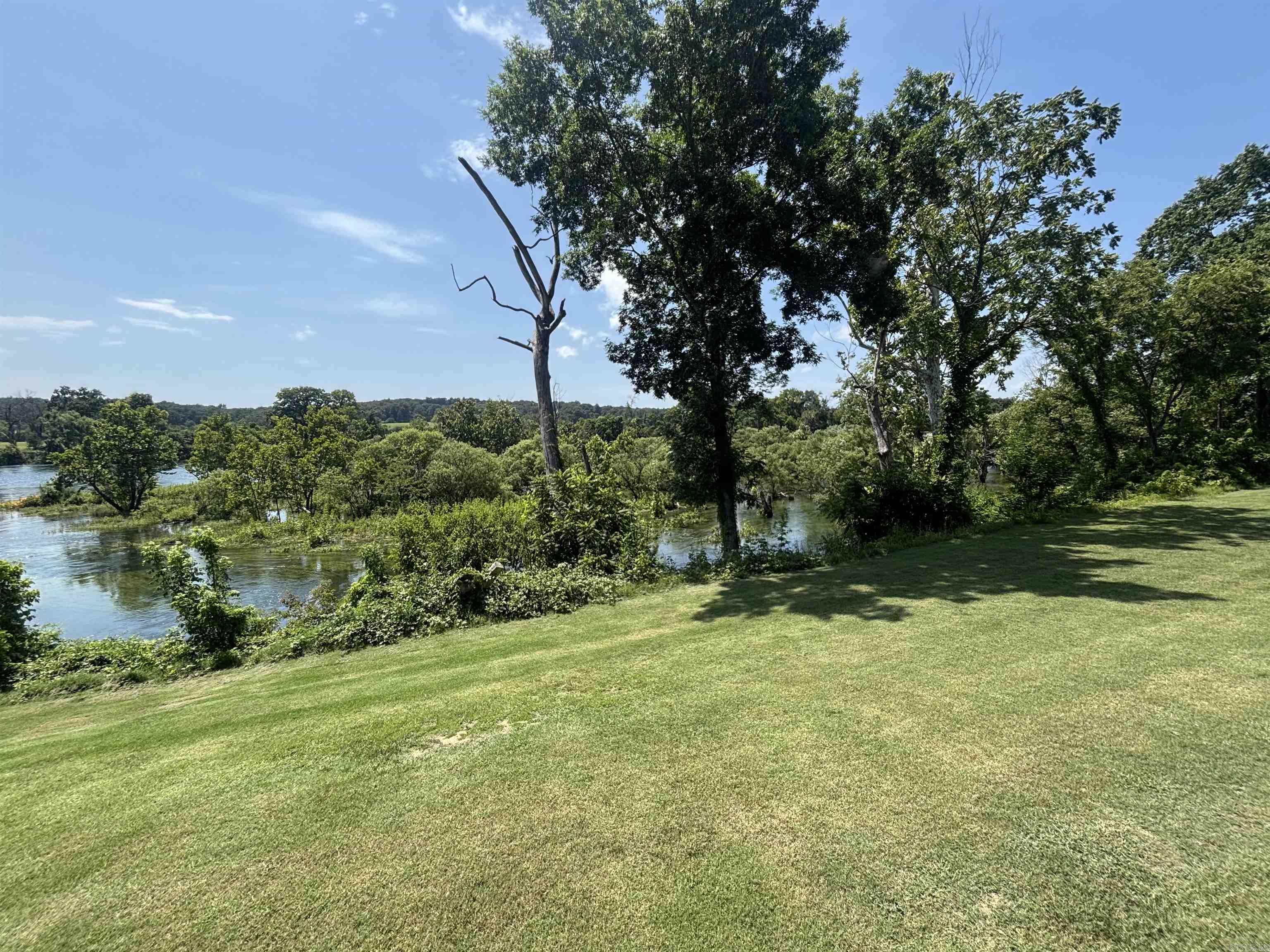 61 Sowbug Circle Cotter, AR 72626