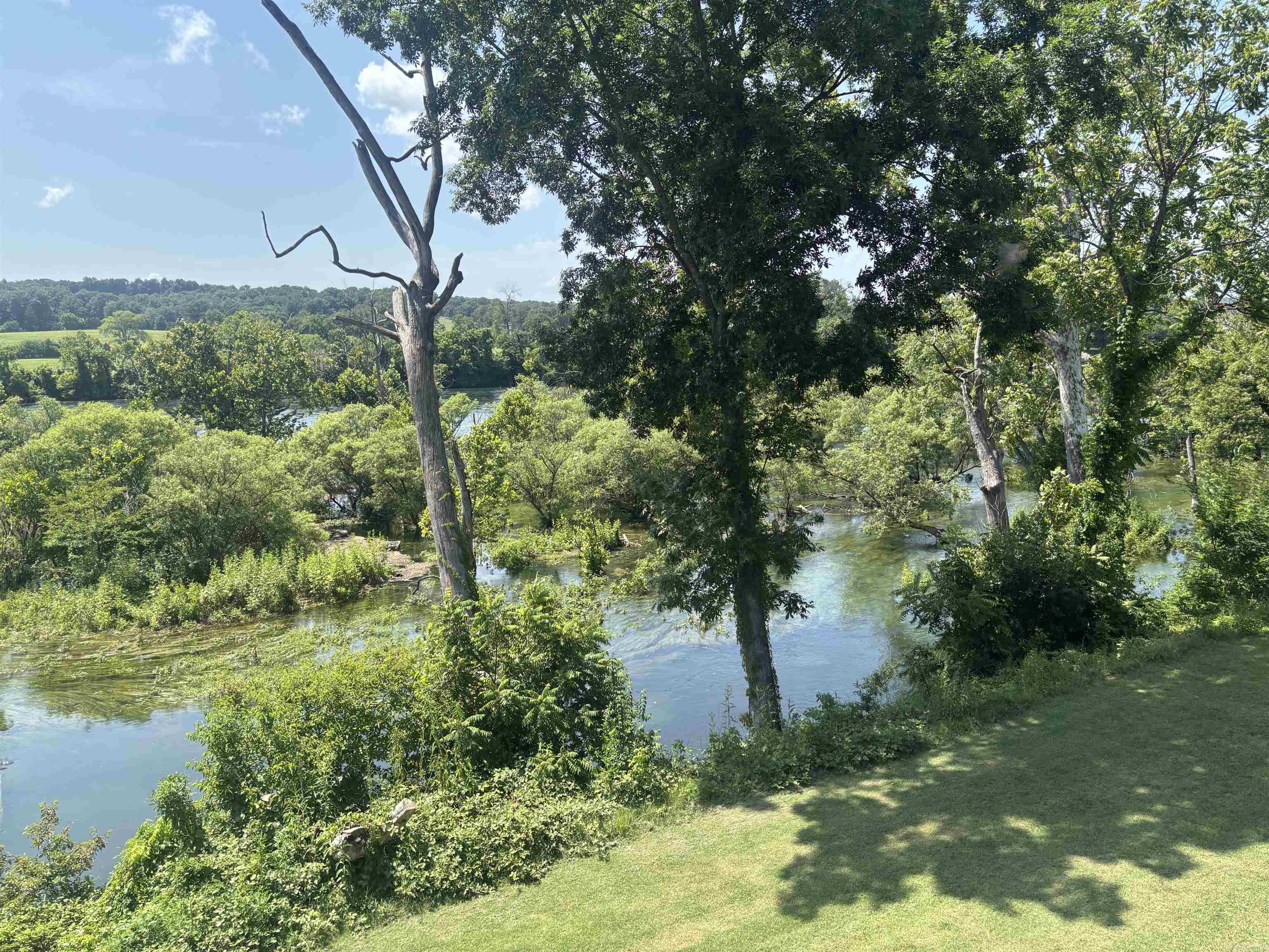 61 Sowbug Circle Cotter, AR 72626
