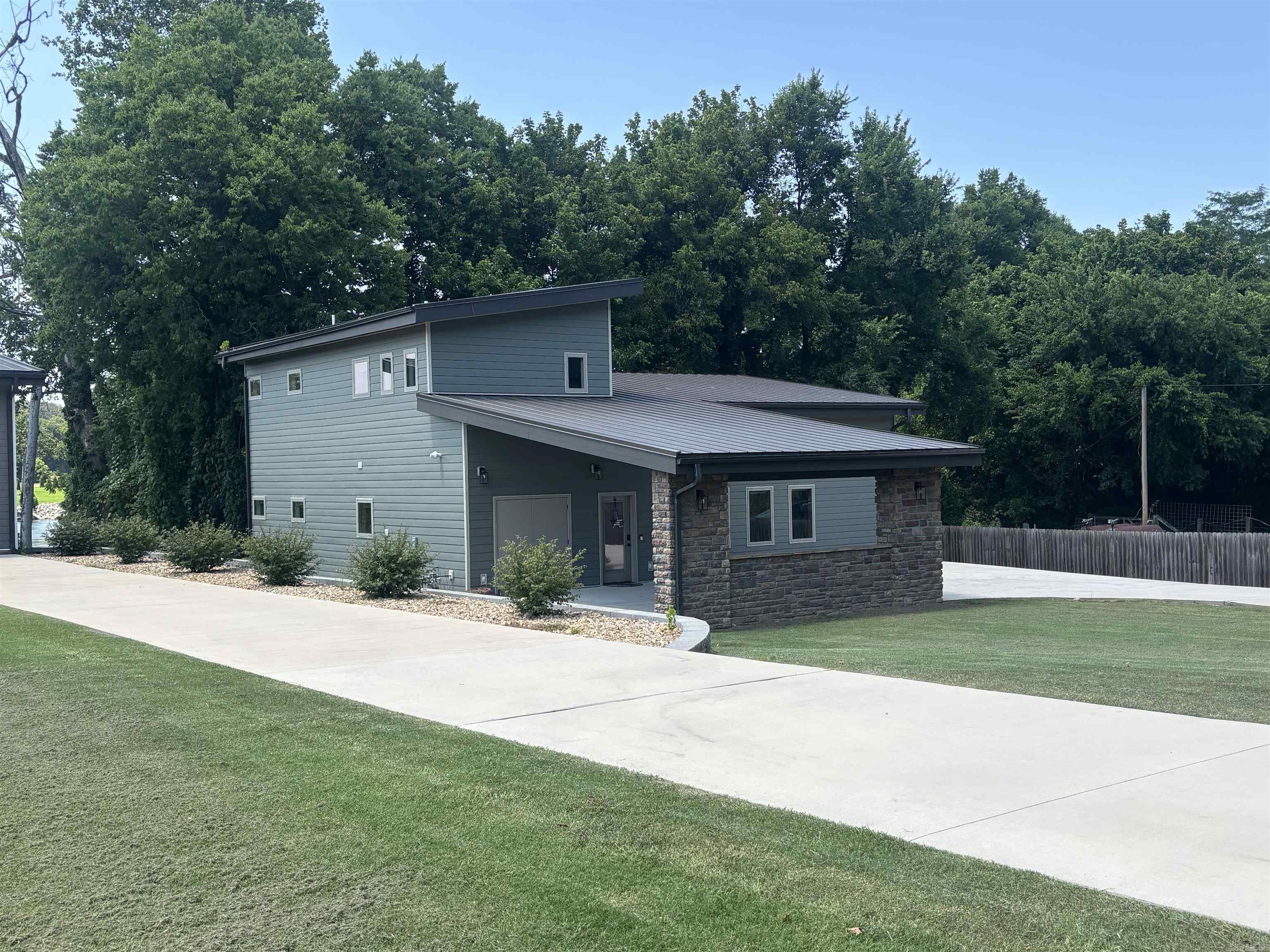 30 Sculpin Lane Cotter, AR 72626