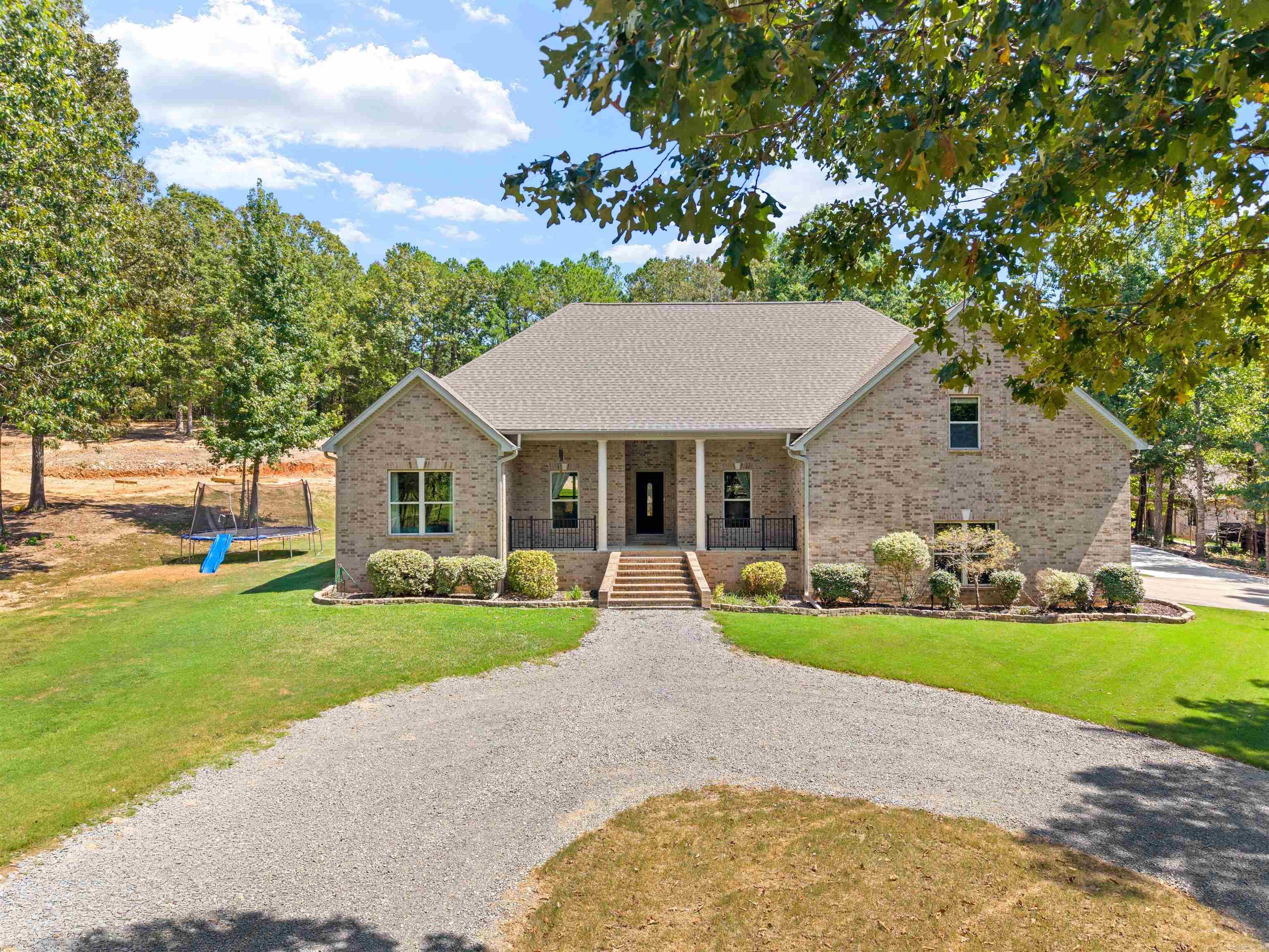 234 E Ridgewood Drive — exterior