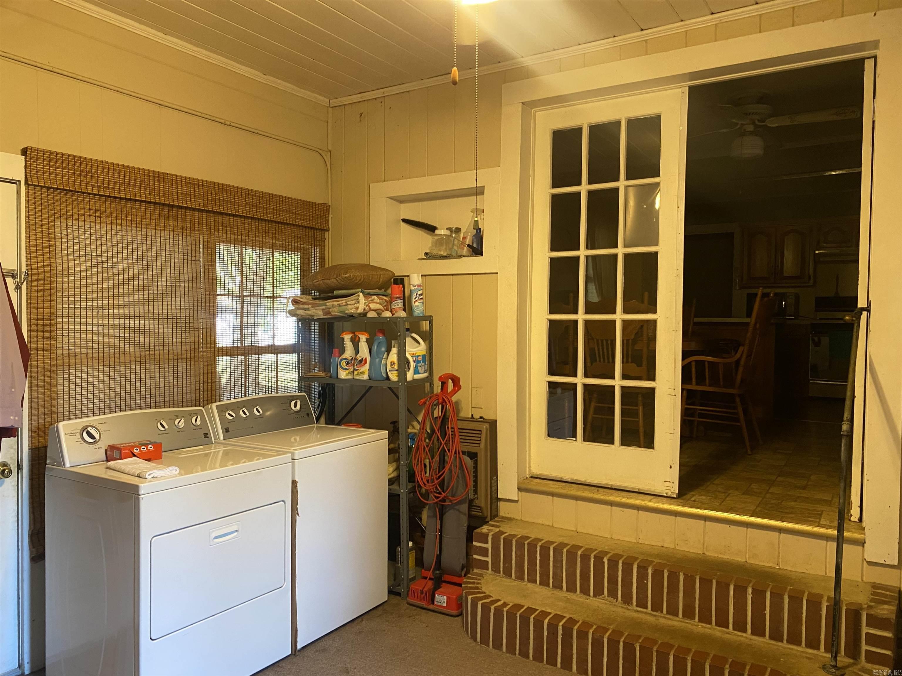 320 S George  Mount Ida, AR