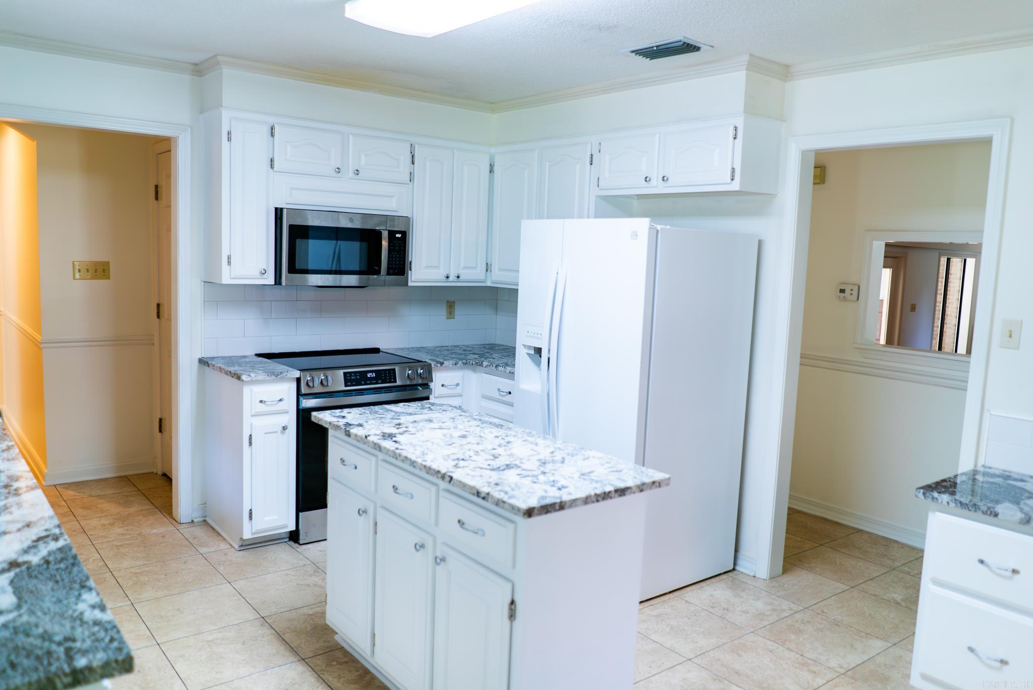 205 Baywood Lane Monticello, AR 71655