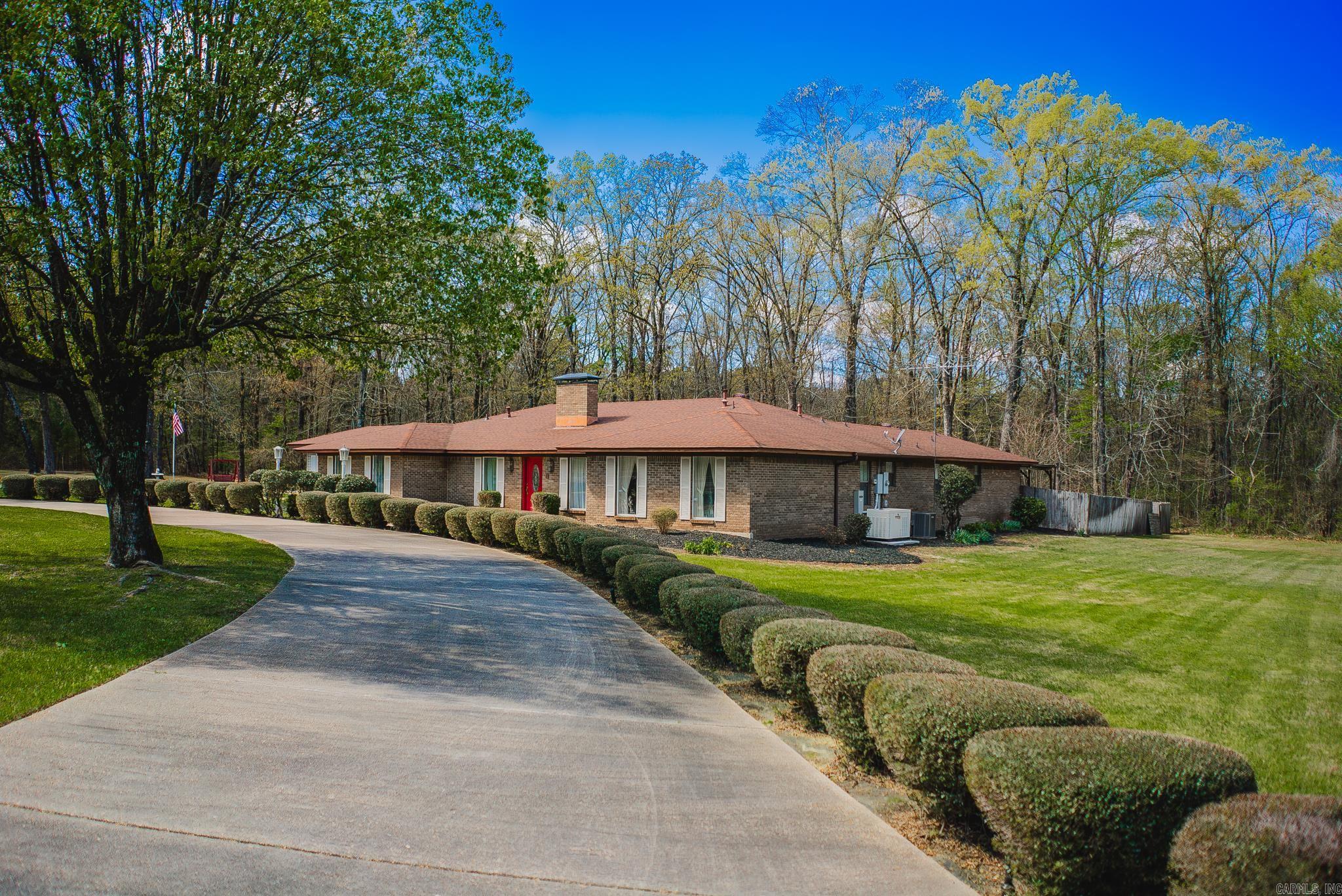 205 Baywood Lane Monticello, AR 71655