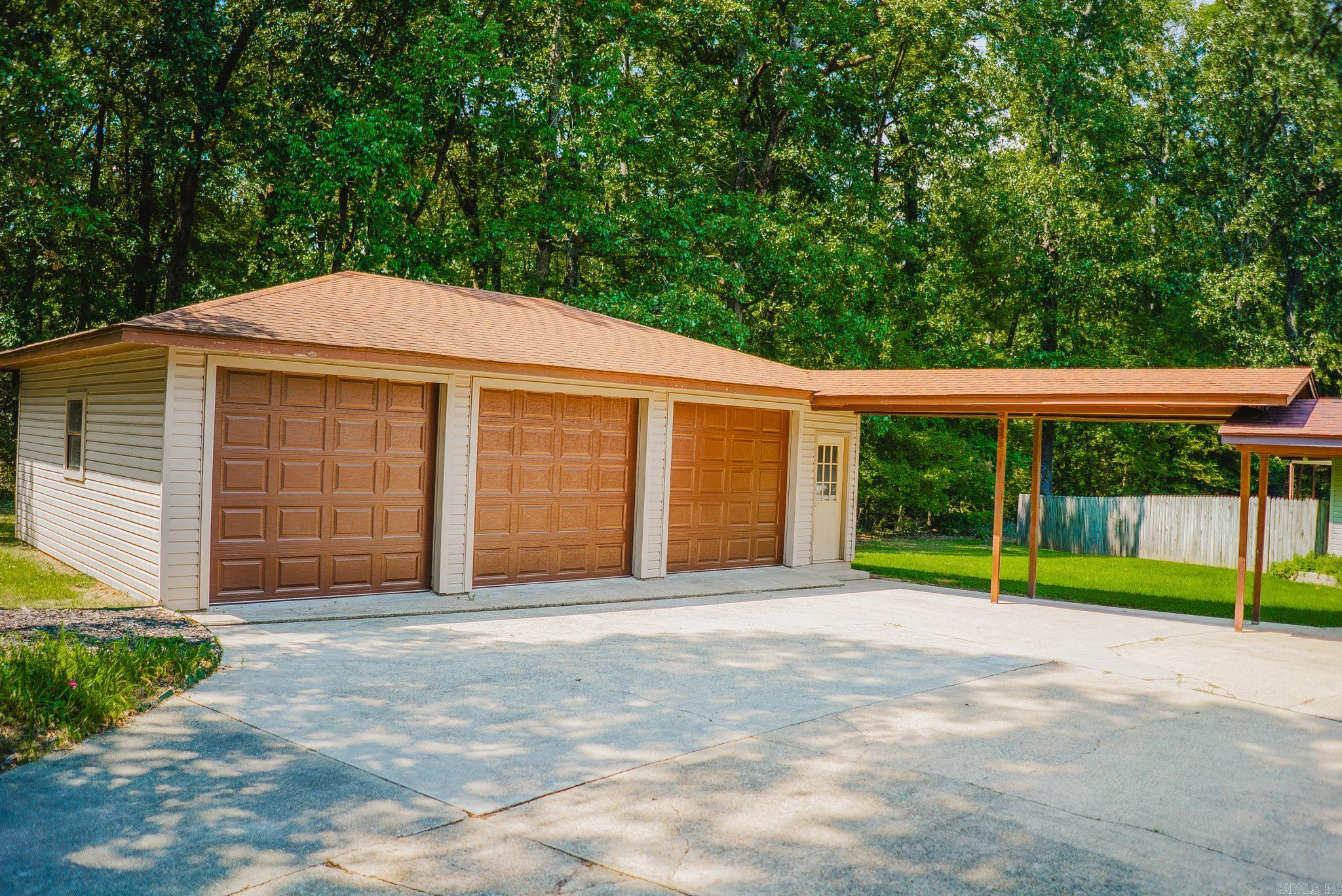 205 Baywood Lane Monticello, AR 71655