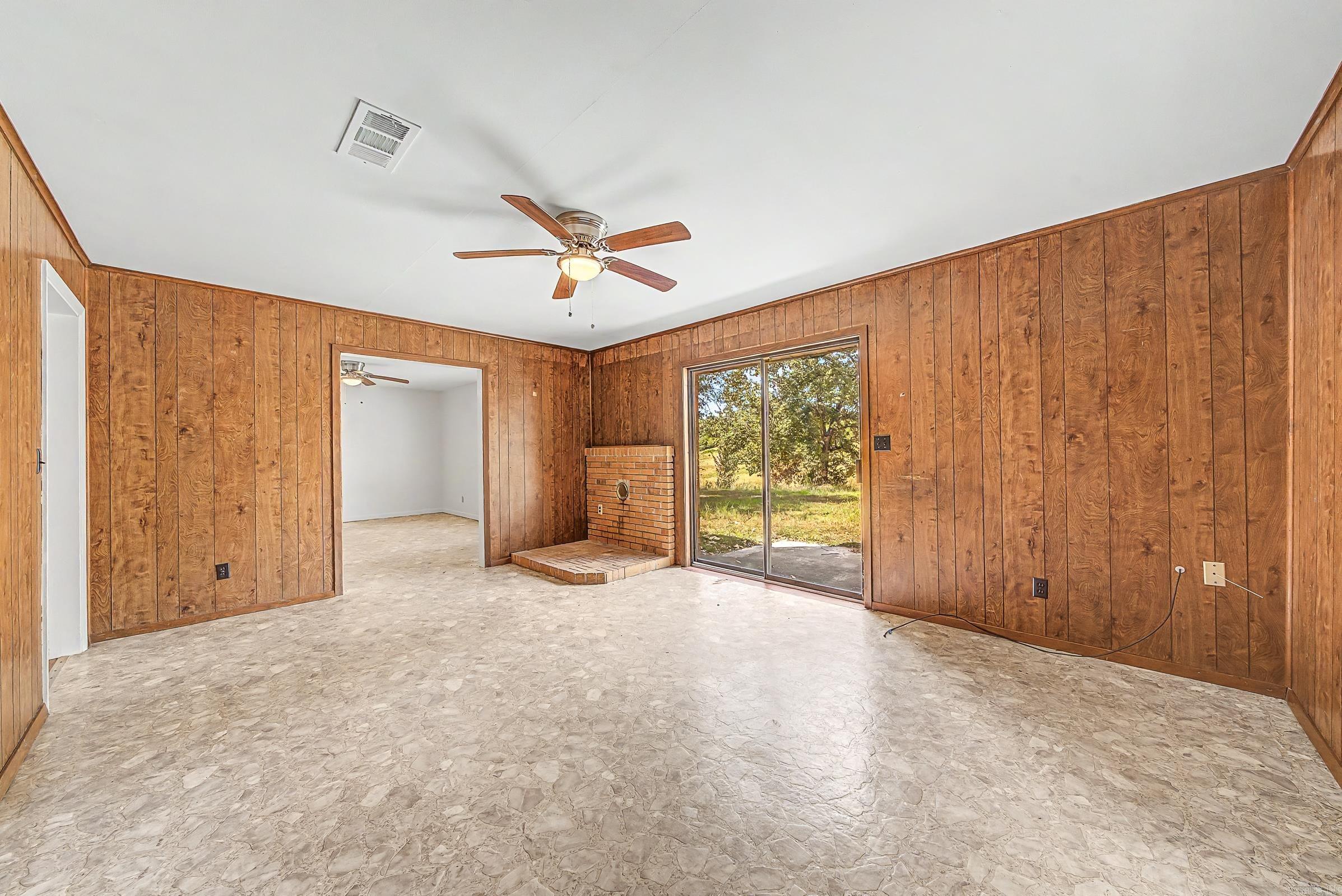 329 Benton  Gillham, AR
