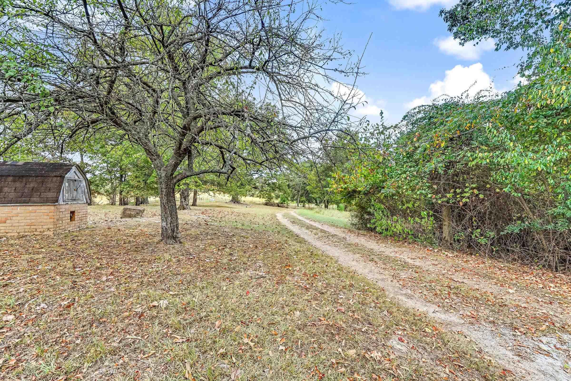329 Benton  Gillham, AR