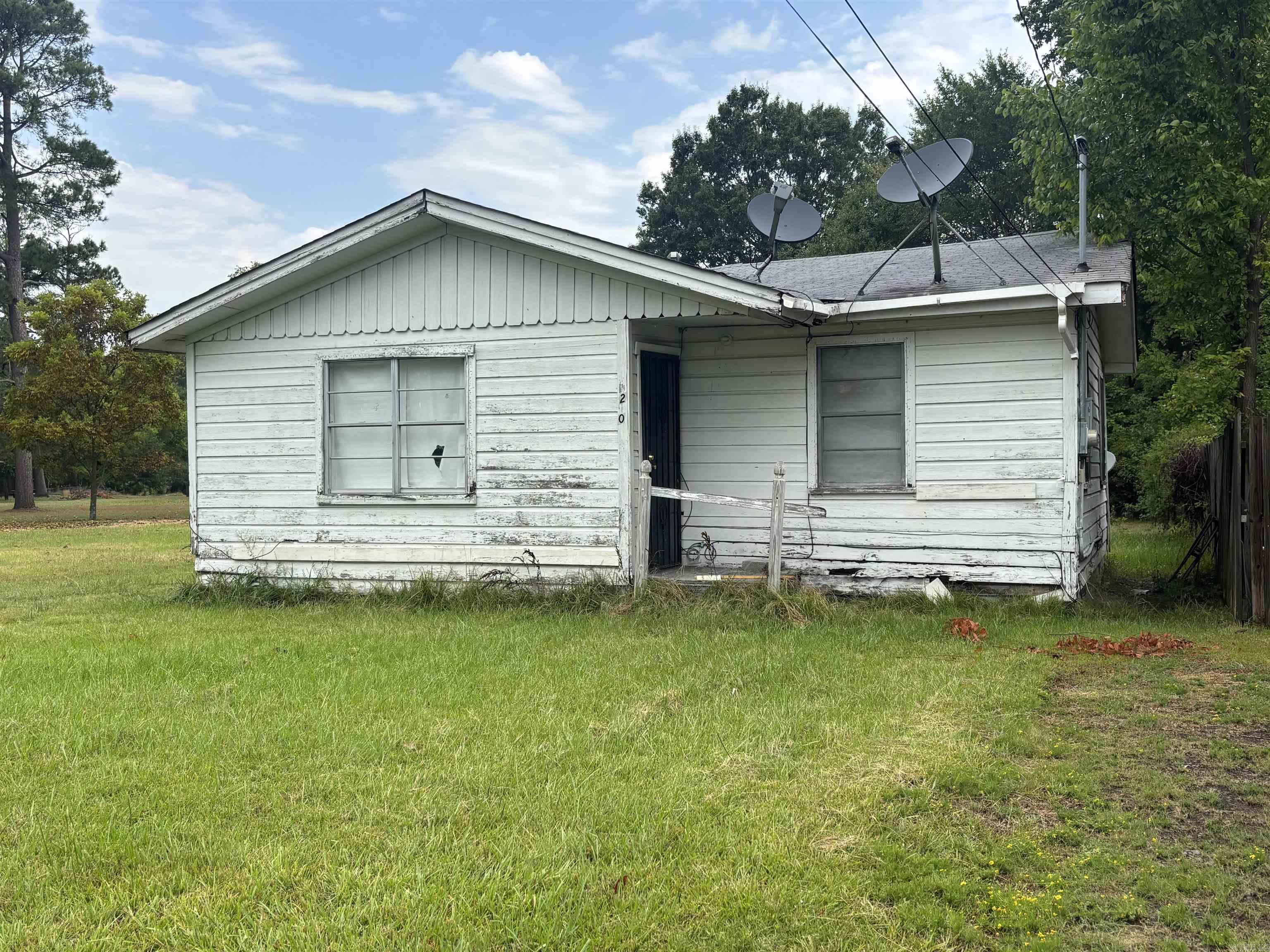 2701 W Pullen  Pine Bluff, AR