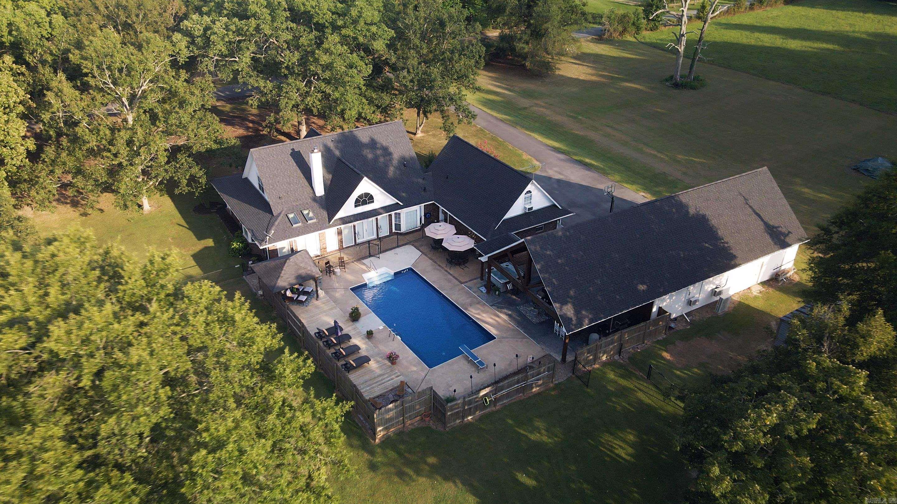10828 Jacks Road Pine Bluff, AR 71603