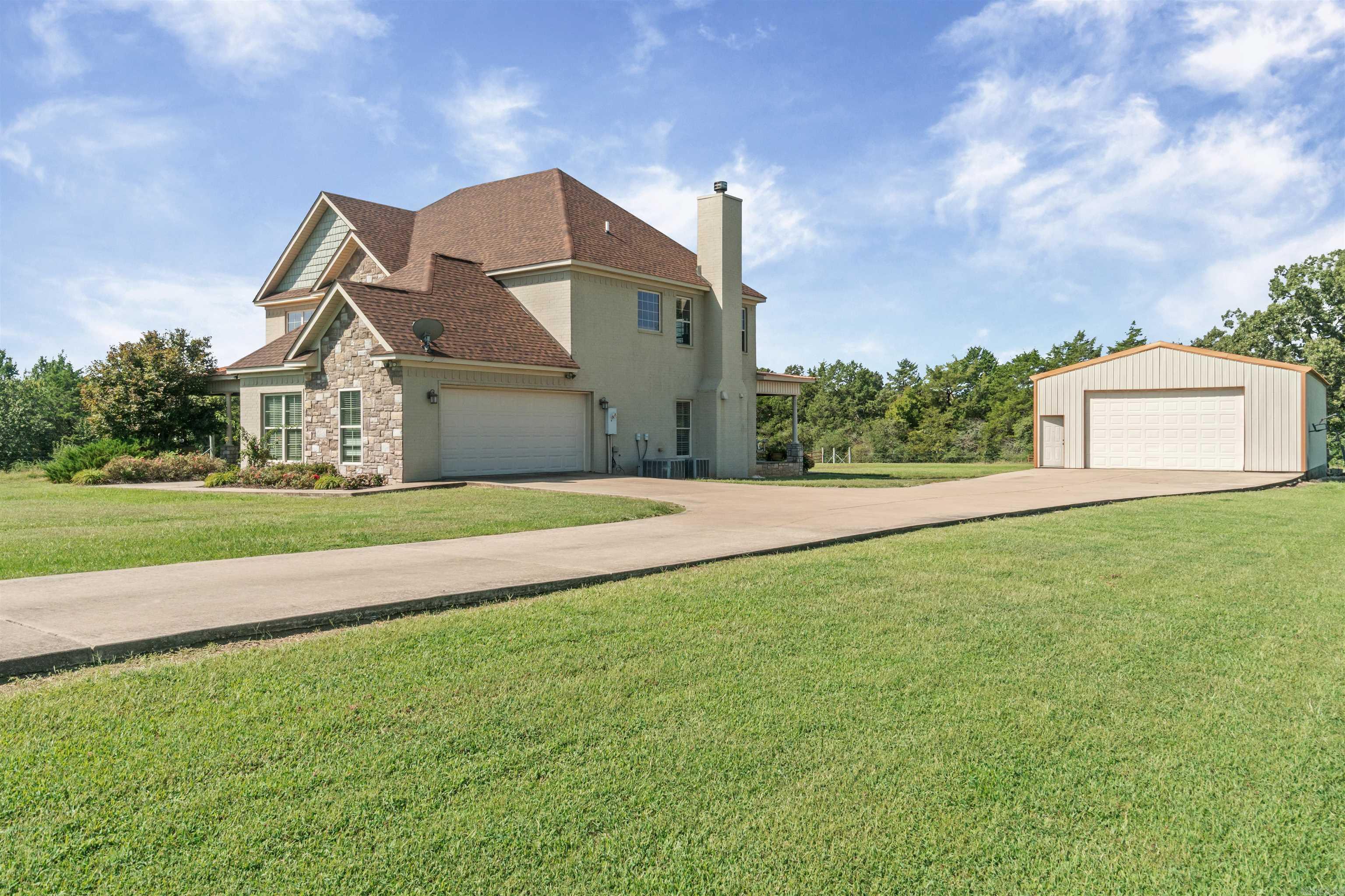 22 W Overland Drive Damascus, AR 72039