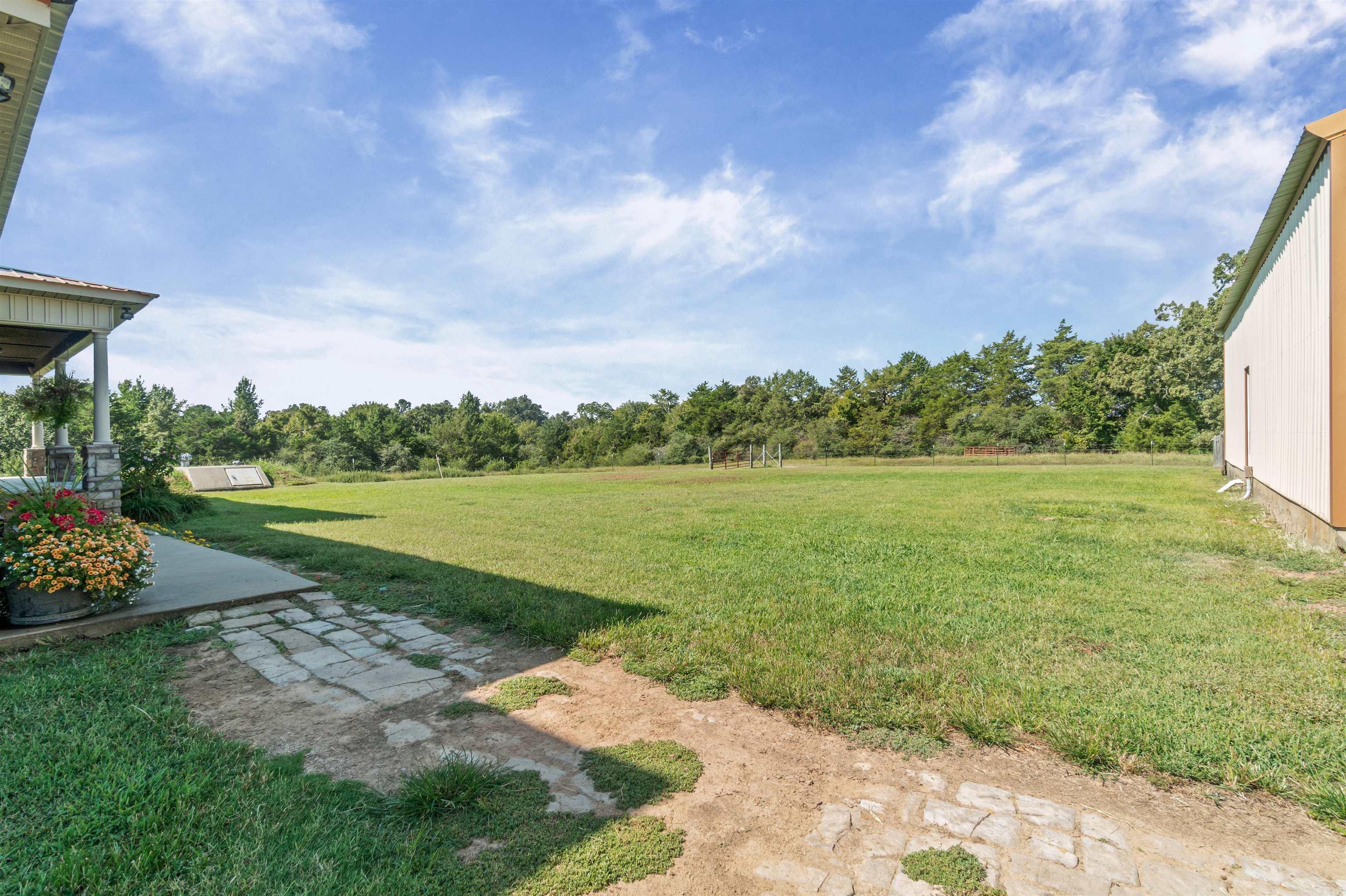22 W Overland Drive Damascus, AR 72039