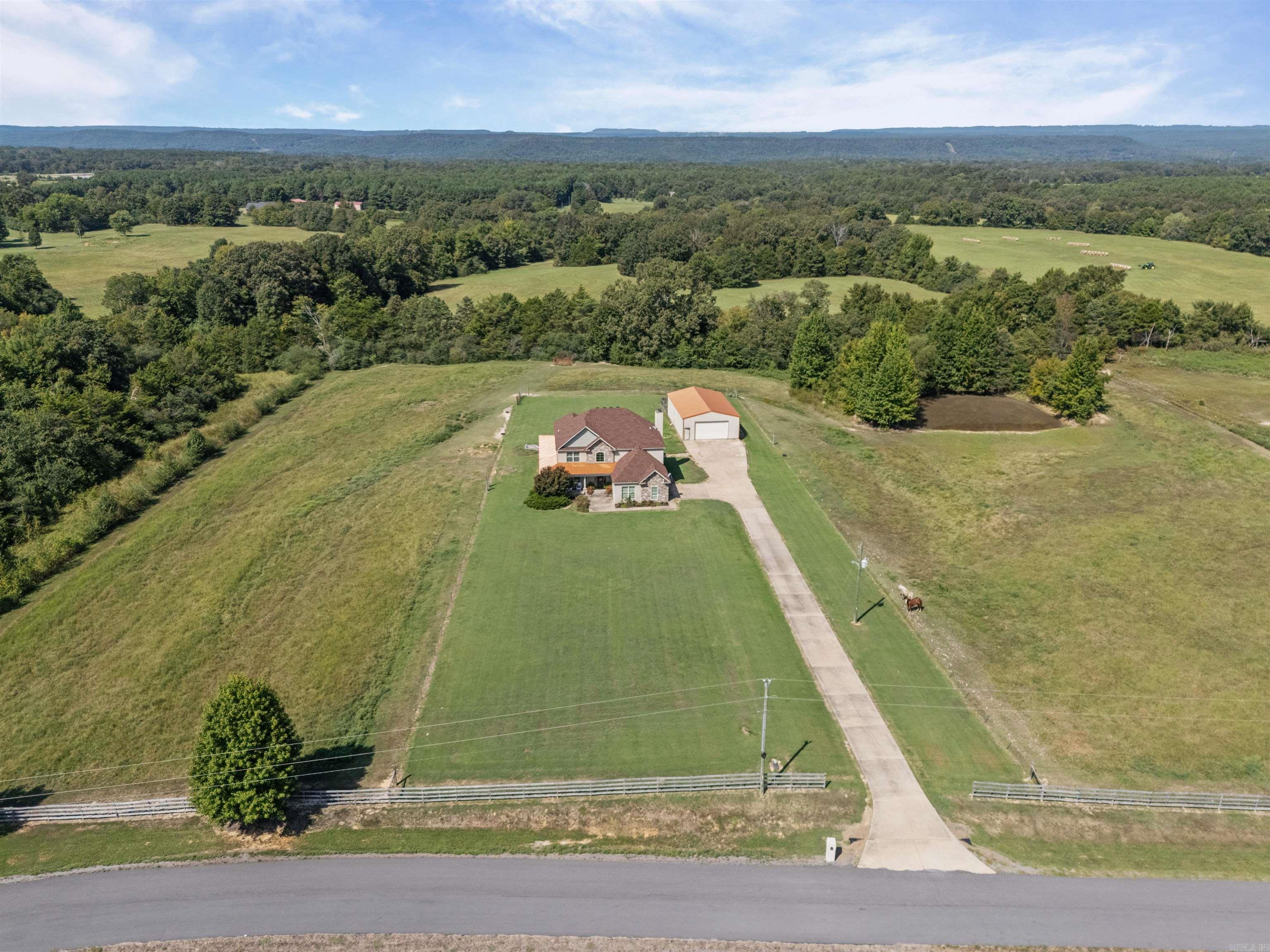22 W Overland Drive Damascus, AR 72039