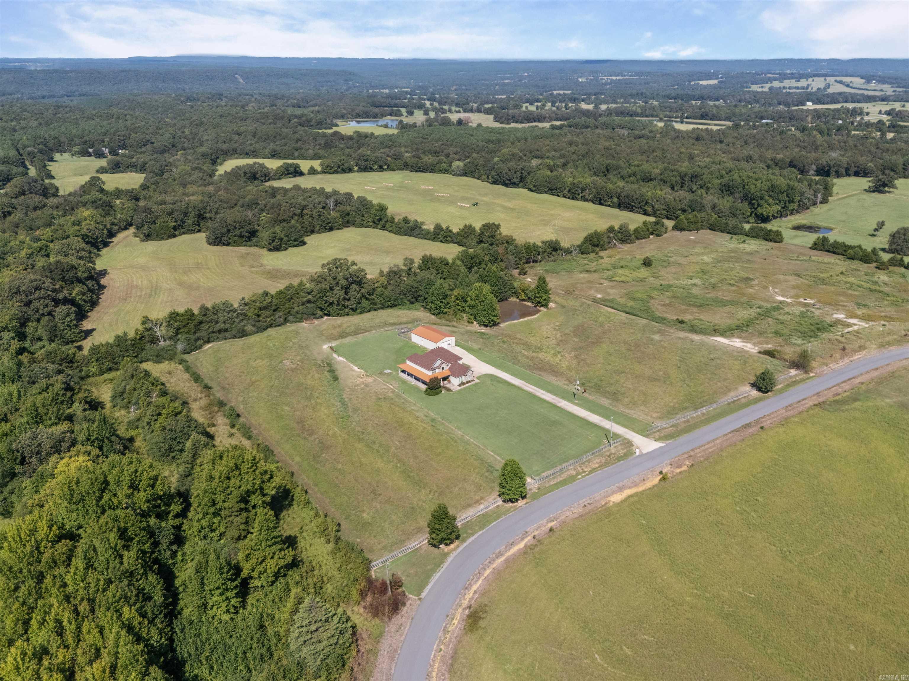 22 W Overland Drive Damascus, AR 72039
