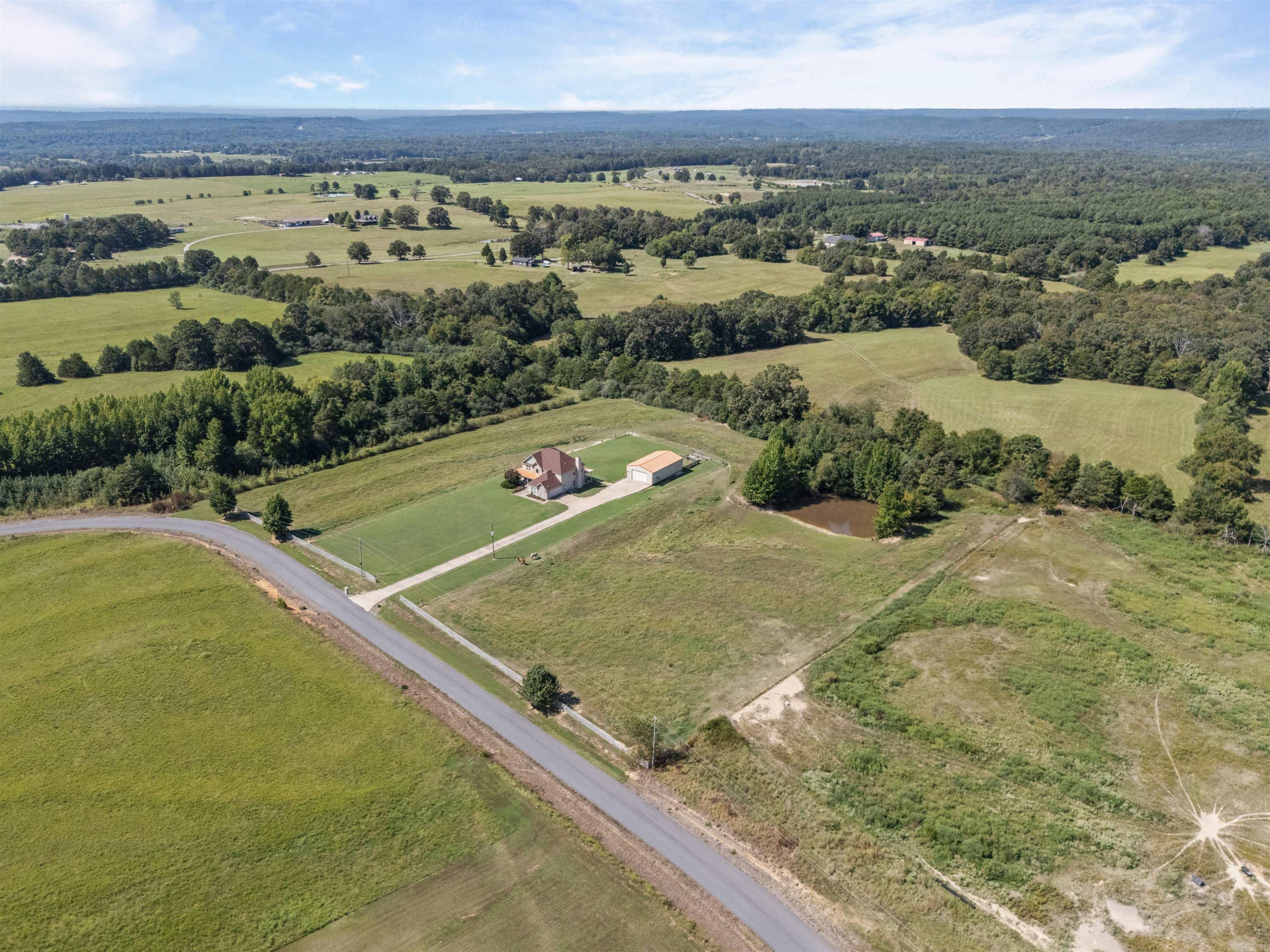 22 W Overland Drive Damascus, AR 72039