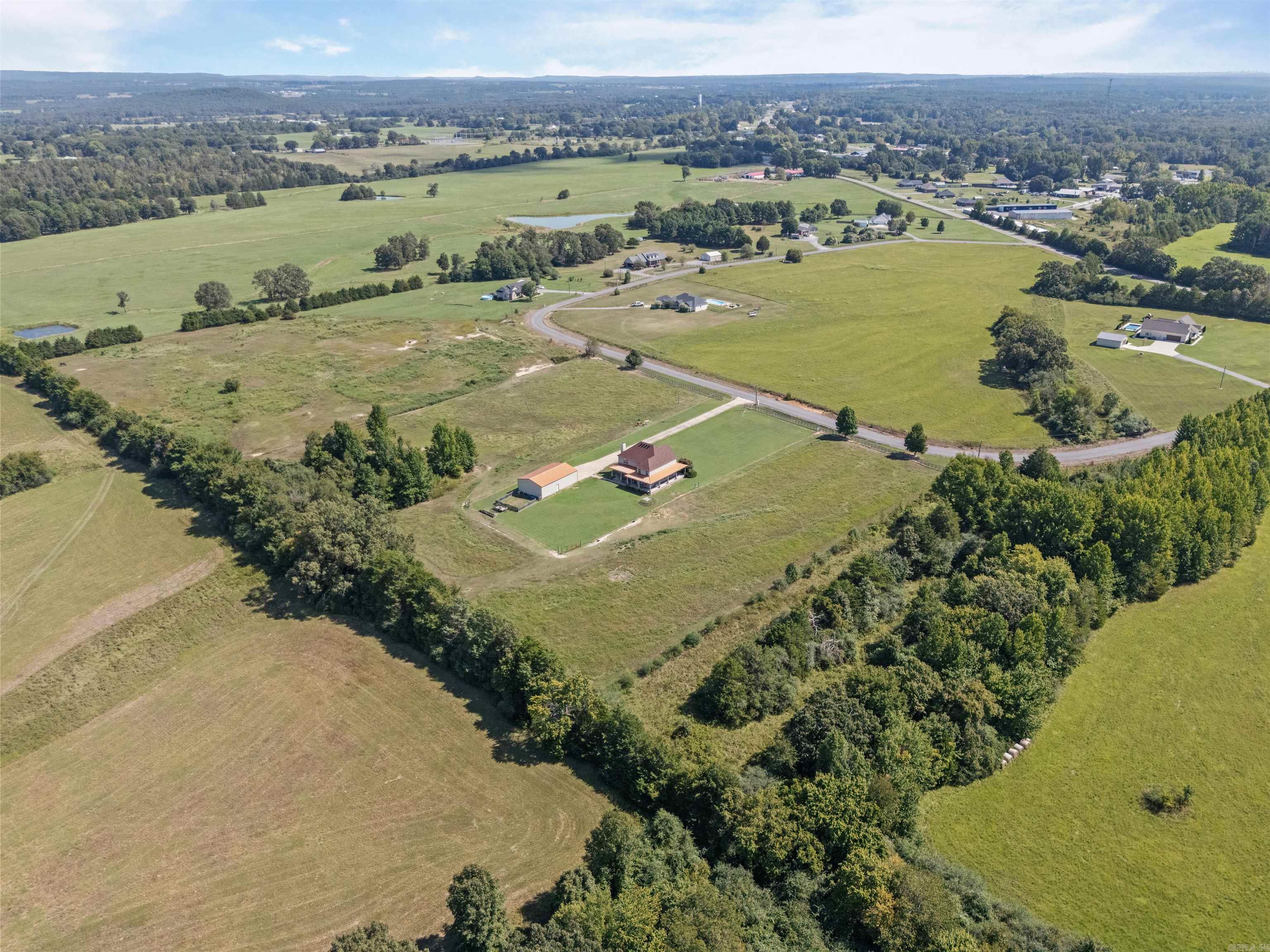 22 W Overland Drive Damascus, AR 72039