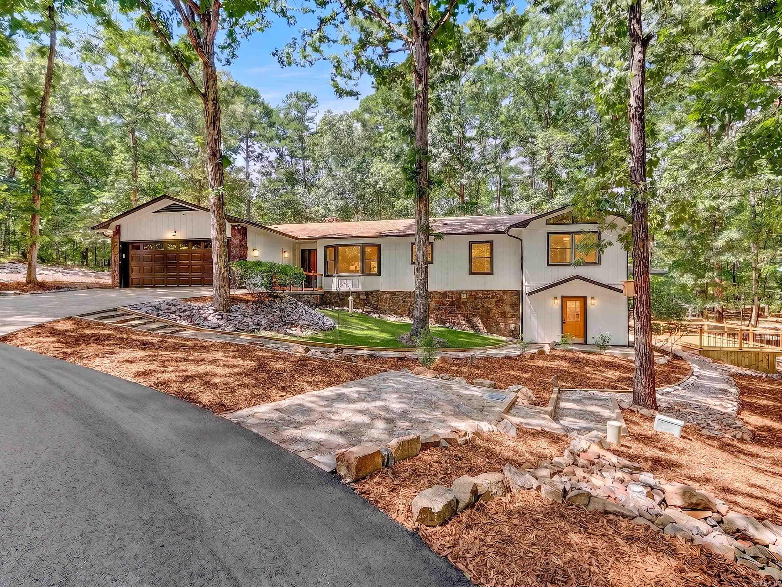 4 Silleda Lane Hot Springs Village, AR 71909