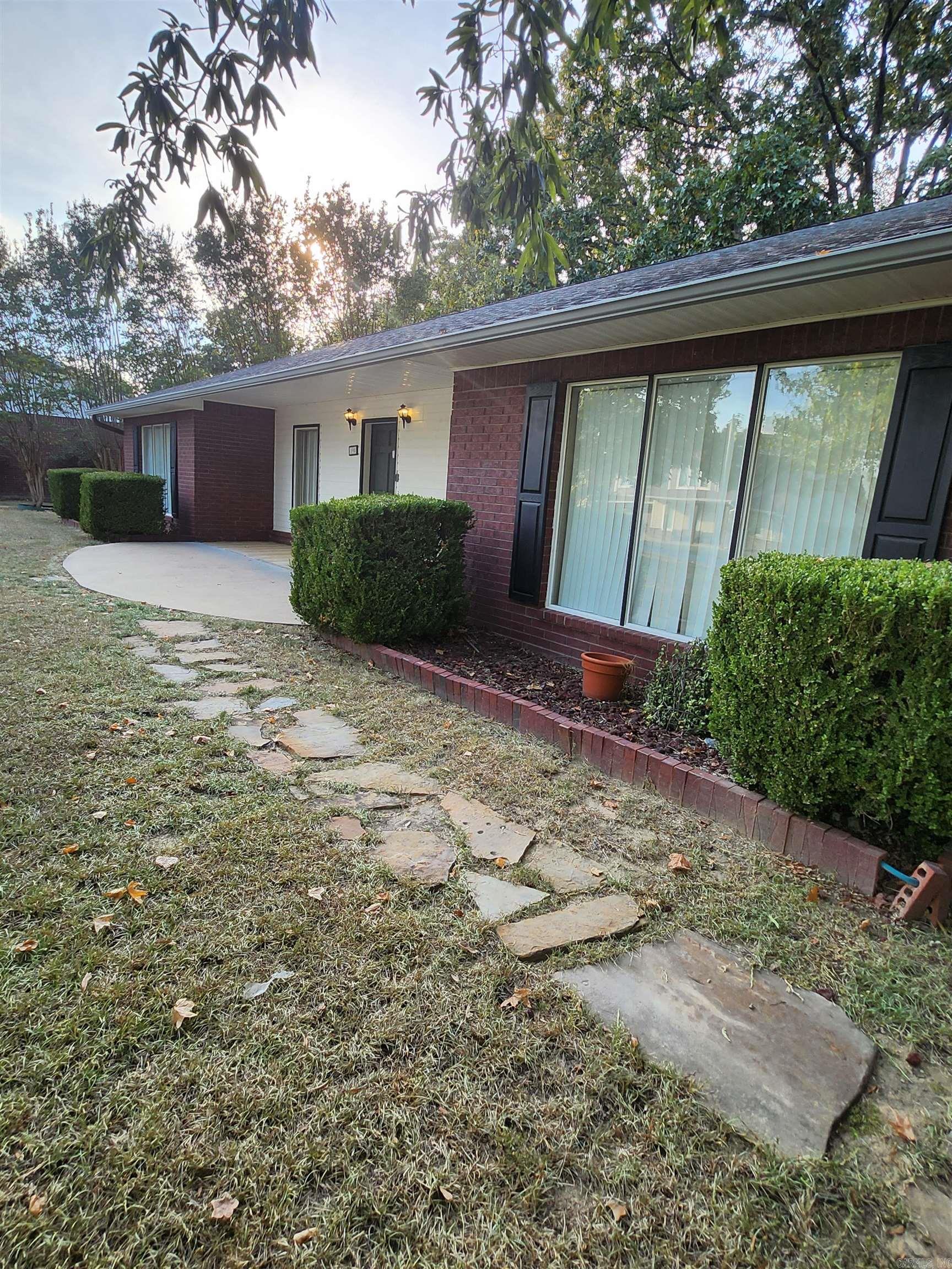 195 Lorelei Street Hot Springs, AR 71913