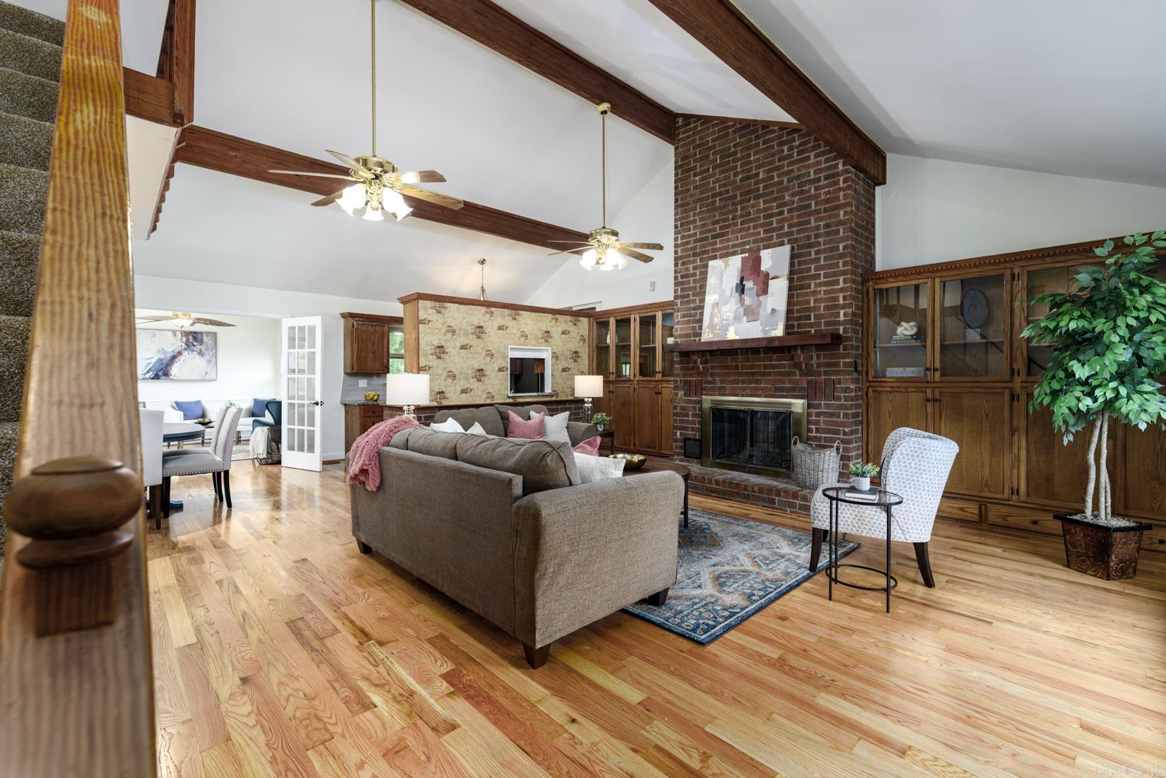 8409 Carrie Drive — photo 4