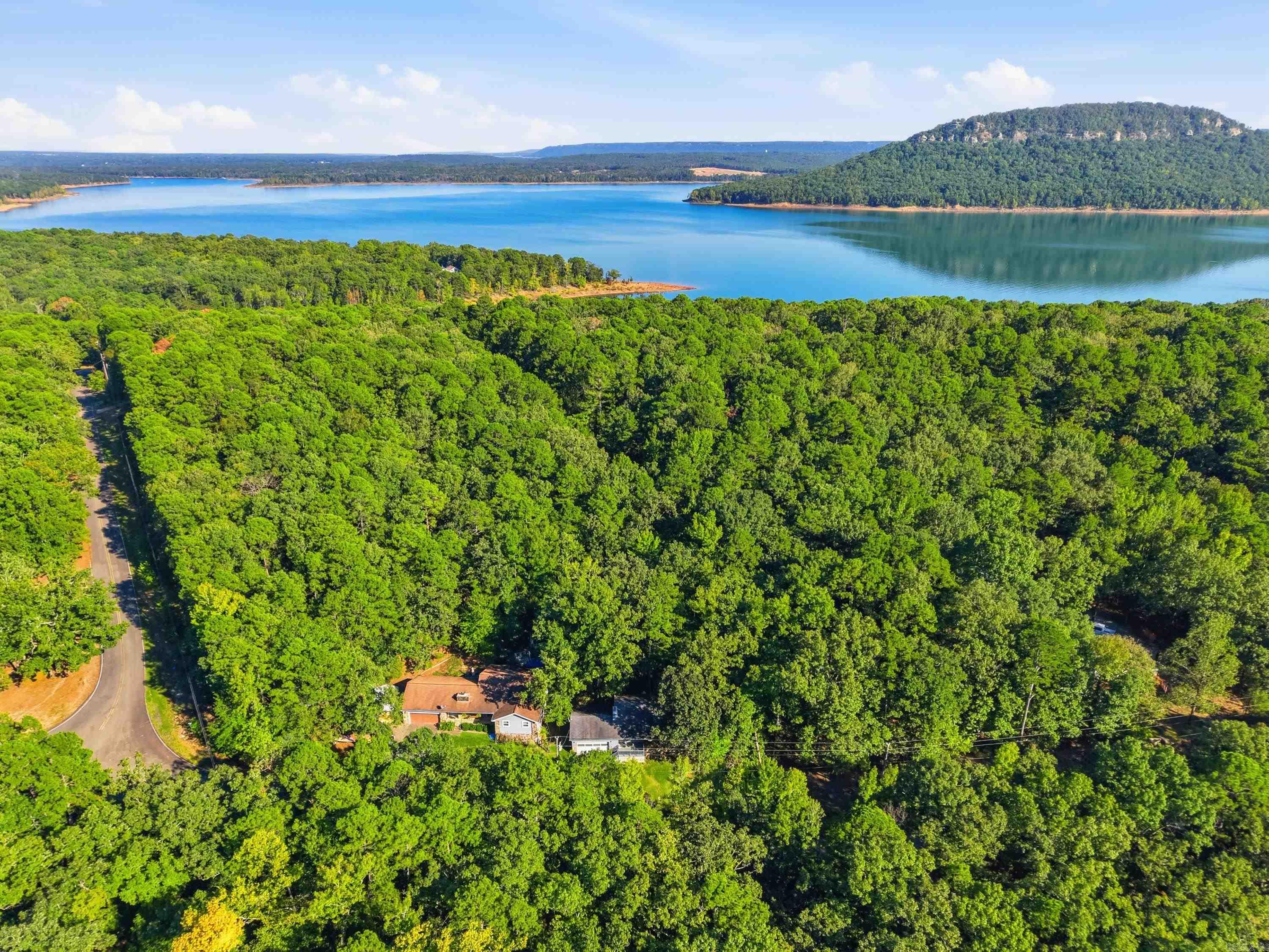 127 Wilshire  Fairfield Bay, AR