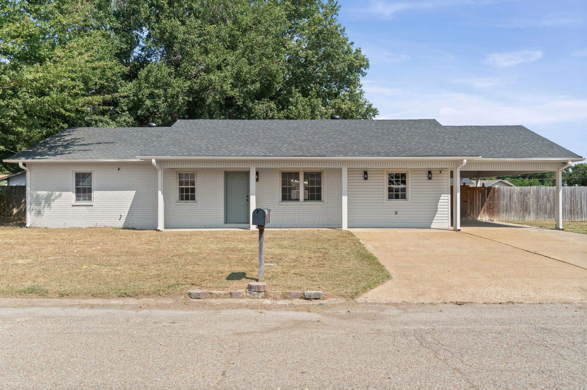 320 E Lawson  Wynne, AR