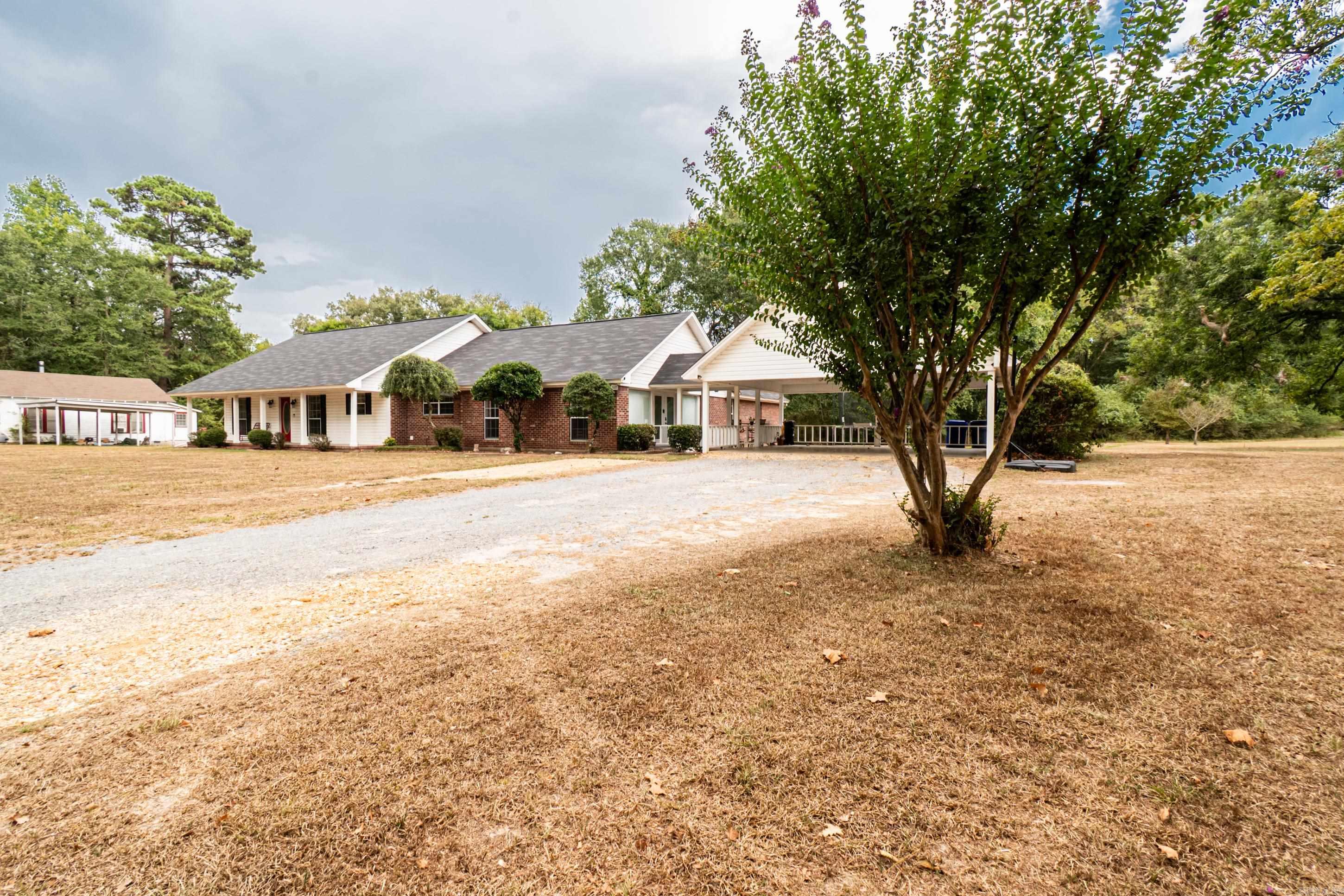 895 Agnes Rd El Dorado, AR 71730