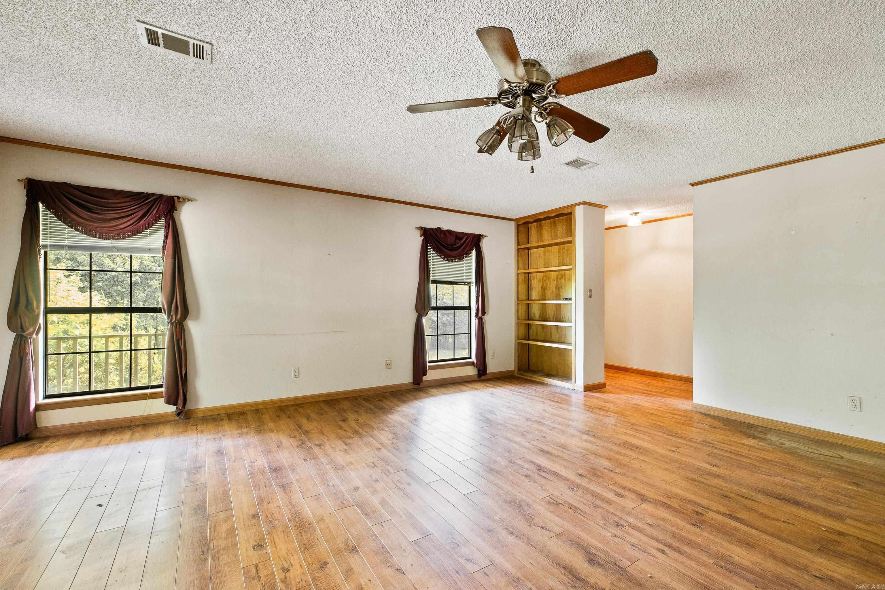 4999 Brooke Cove — photo 3