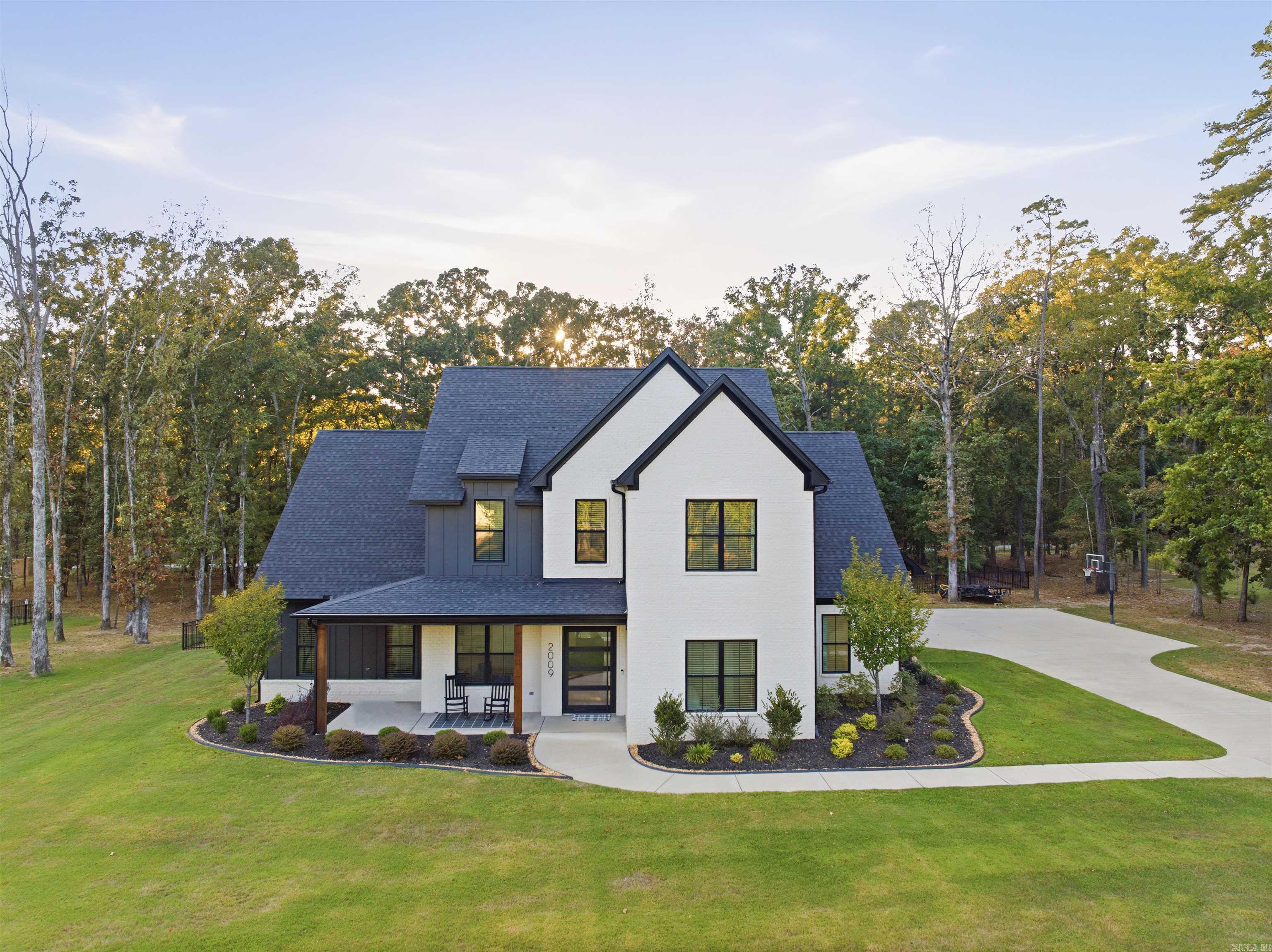 2009 Sunstone Drive — exterior