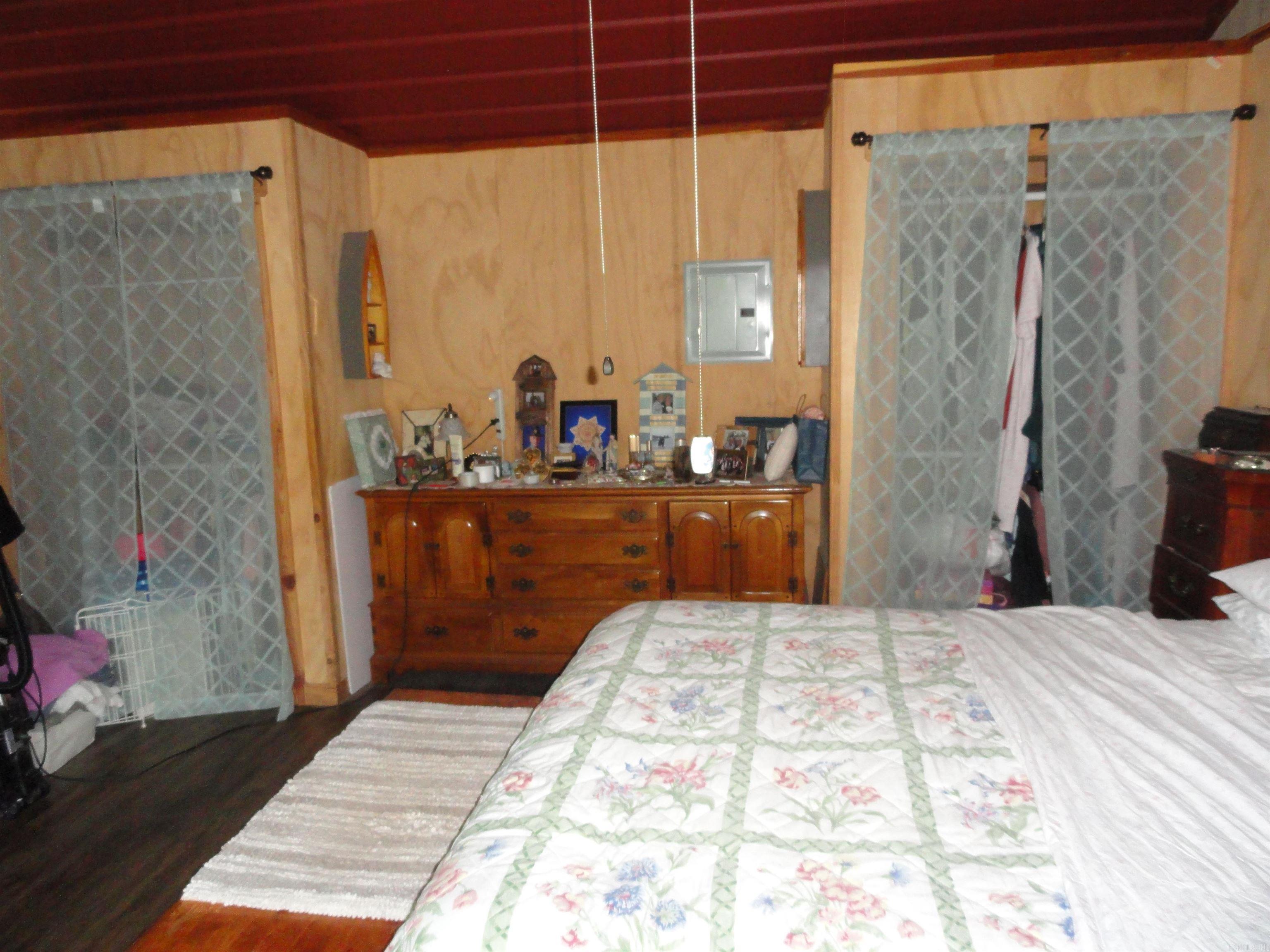 1826 Marsena  Marshall, AR