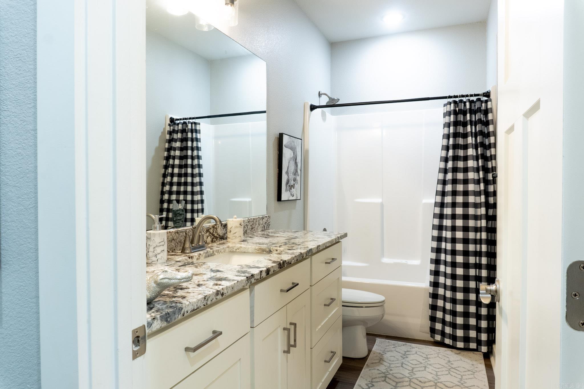 308 Oak Tree South  Sheridan, AR