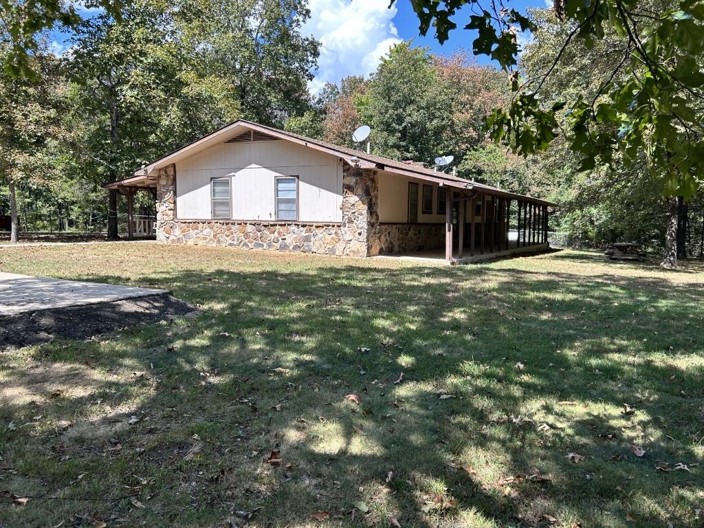 2631 Hub Willis Road