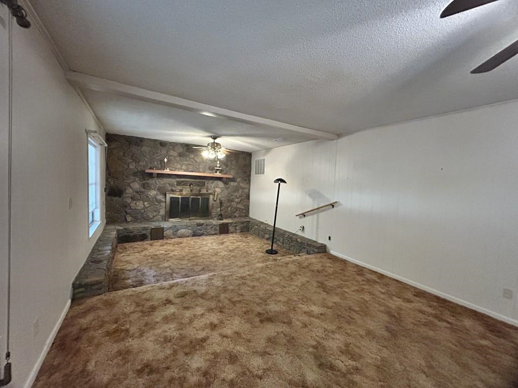 2631 Hub Willis Road