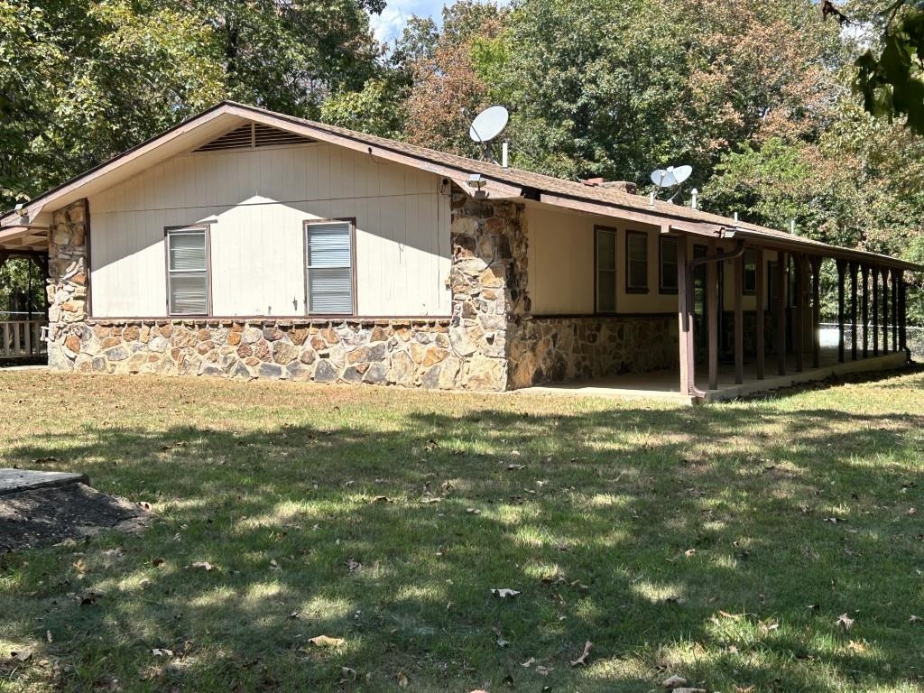 2631 Hub Willis Road