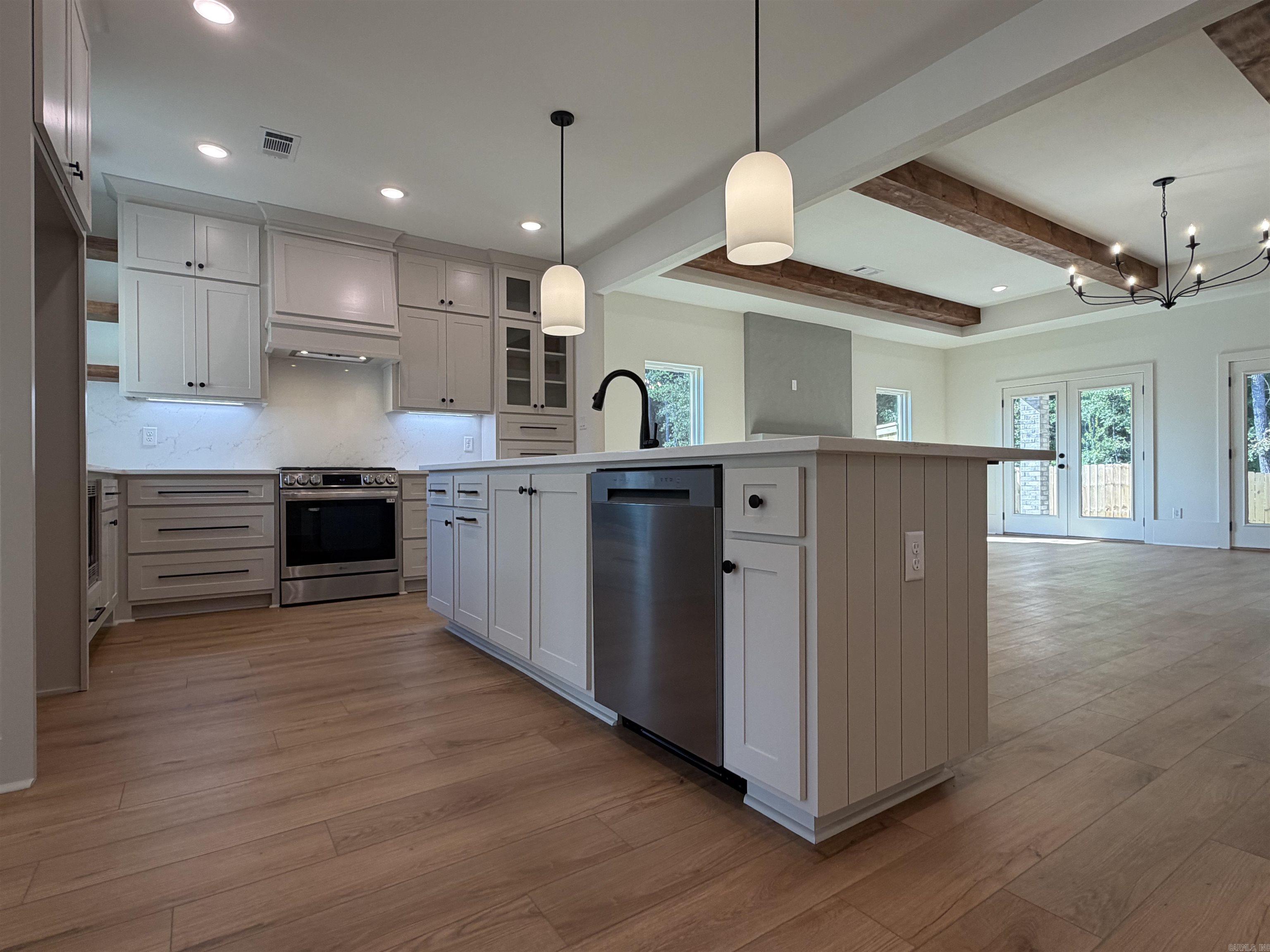 7166 Moonview Place Benton, AR 72019