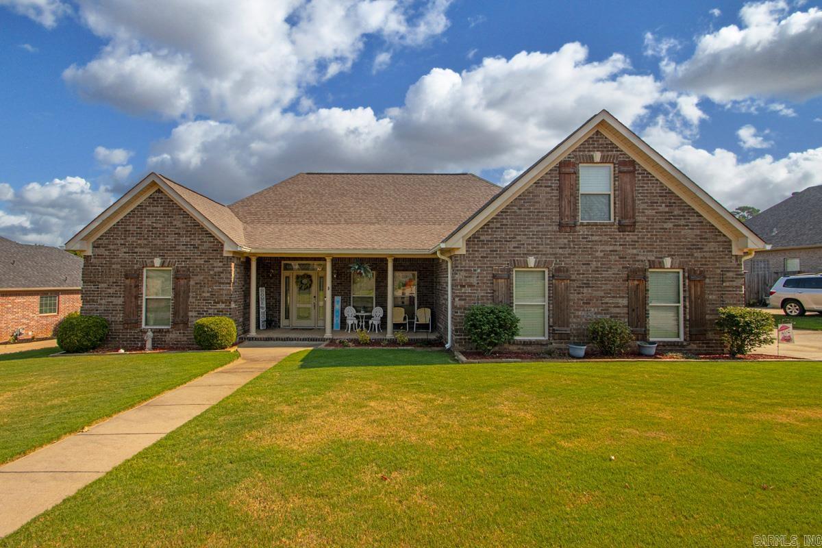 1308 Nature Way Dr — exterior