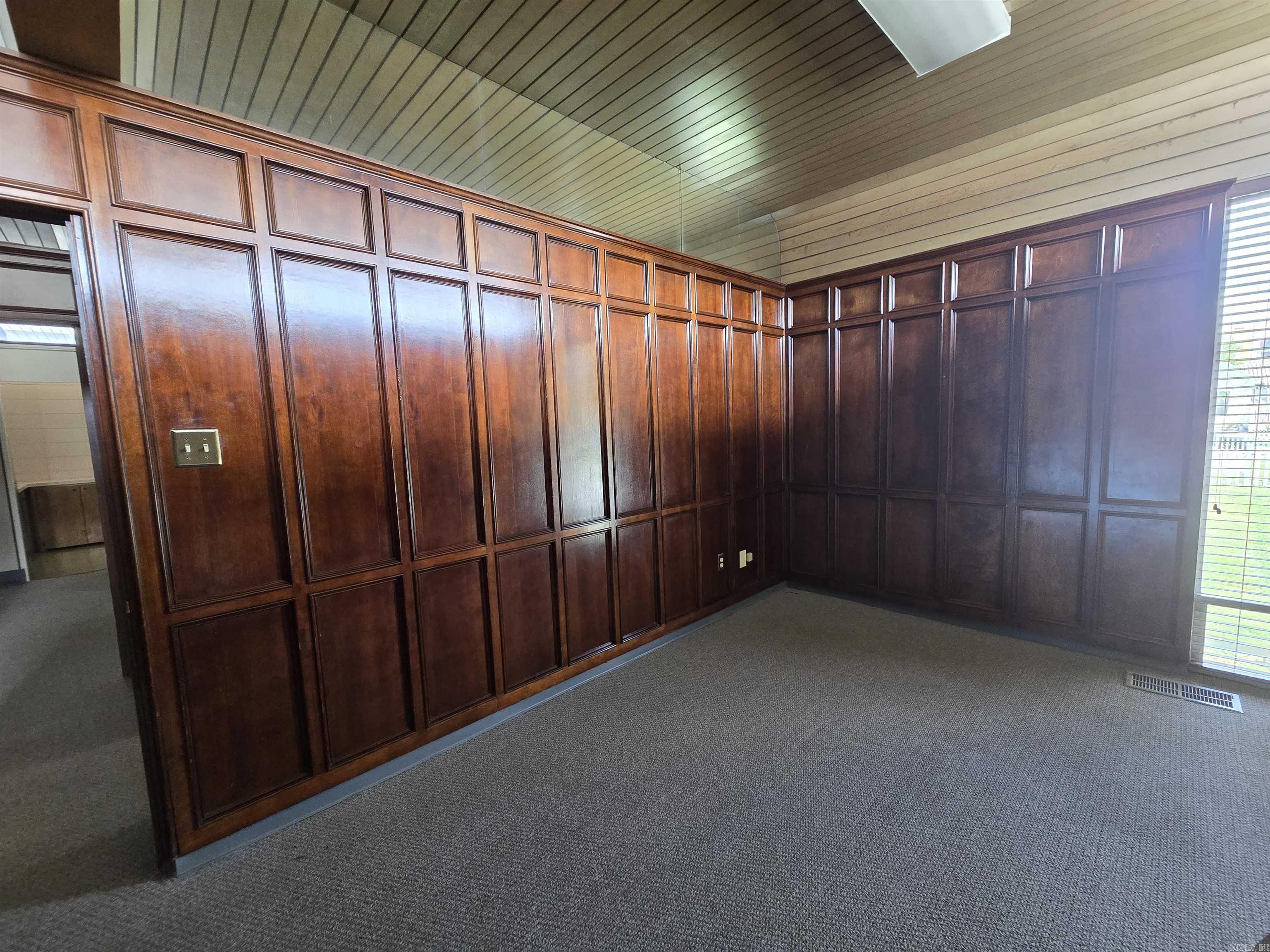 916 Garland Street — photo 4