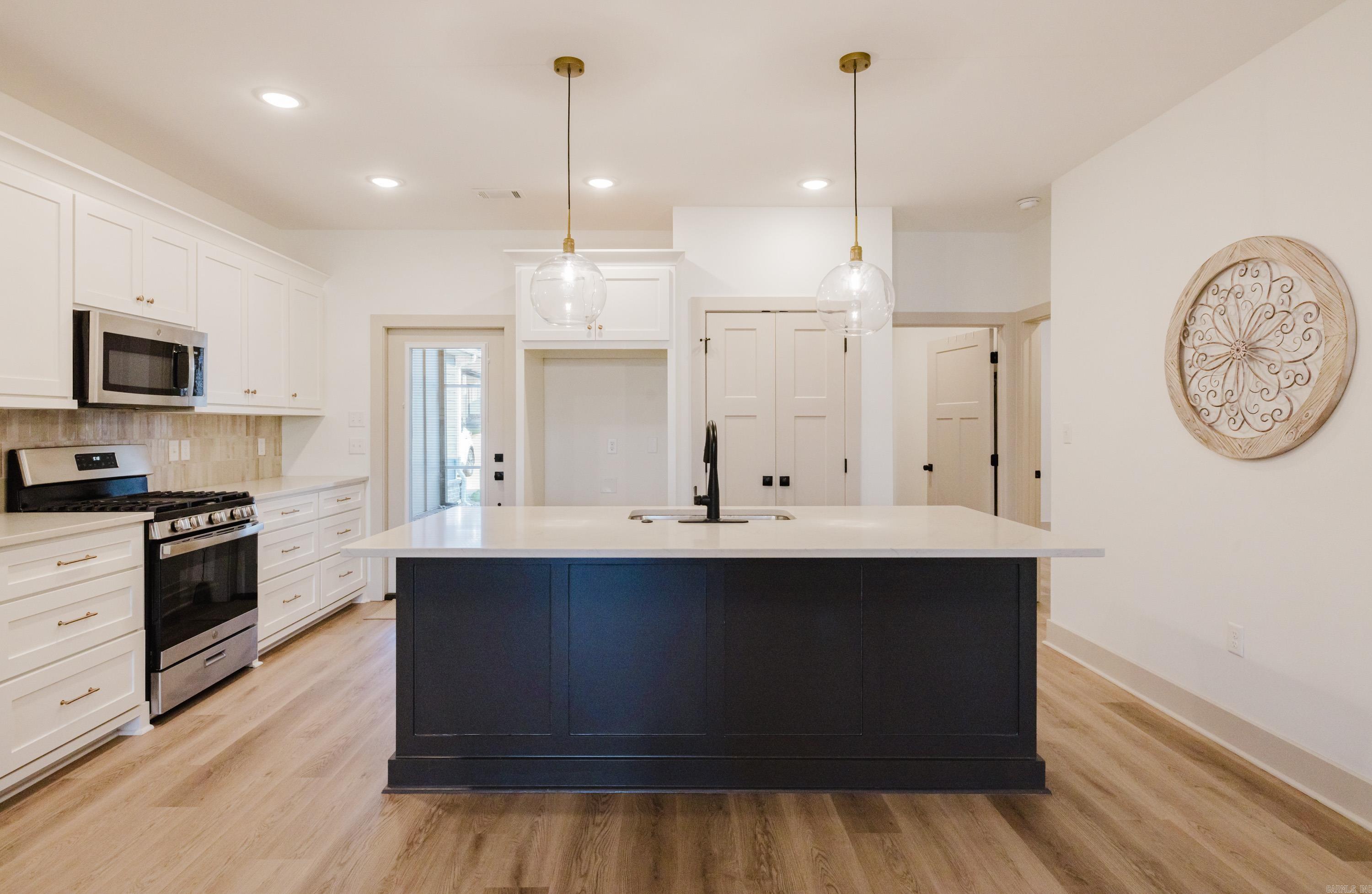 229 A  Bryant, AR