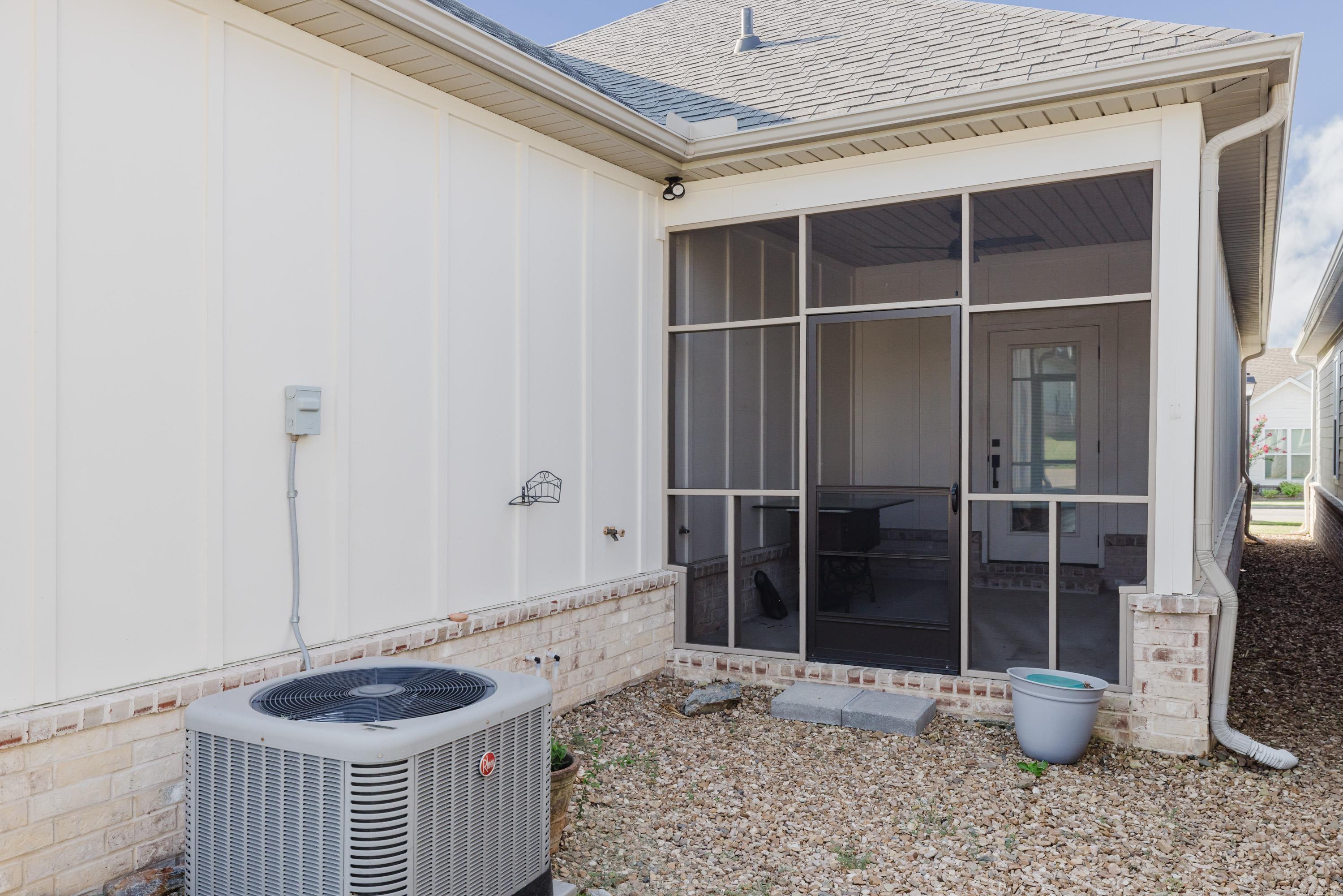 229 A  Bryant, AR
