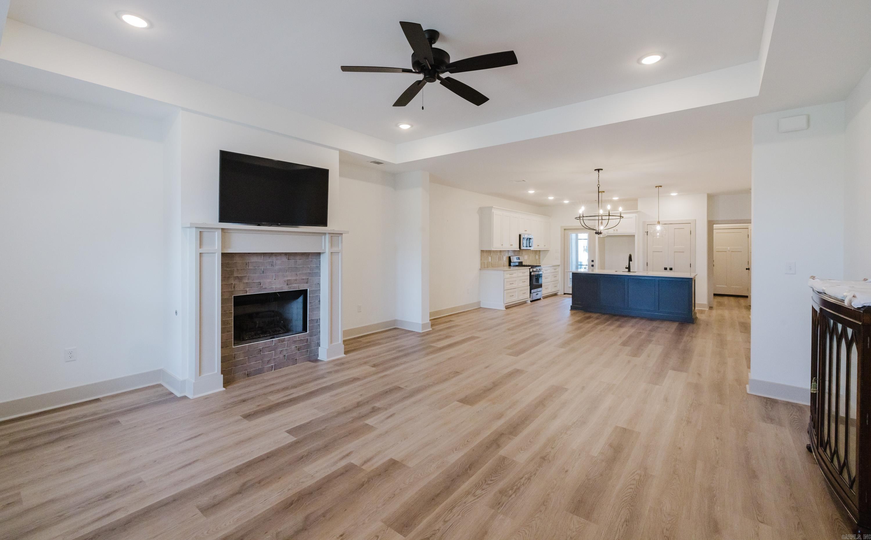 229 A  Bryant, AR
