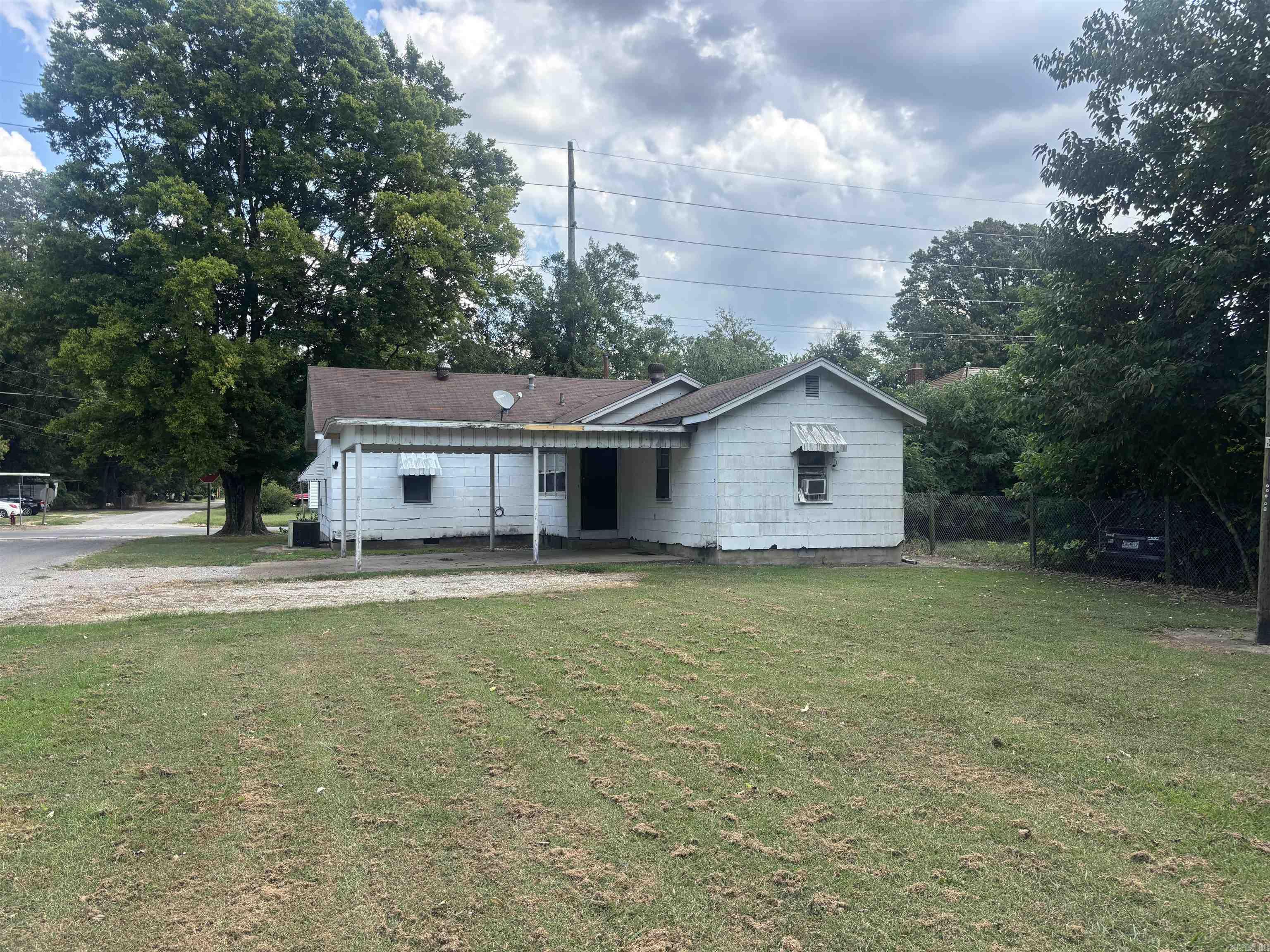 317 W Main Street  Steele, MO