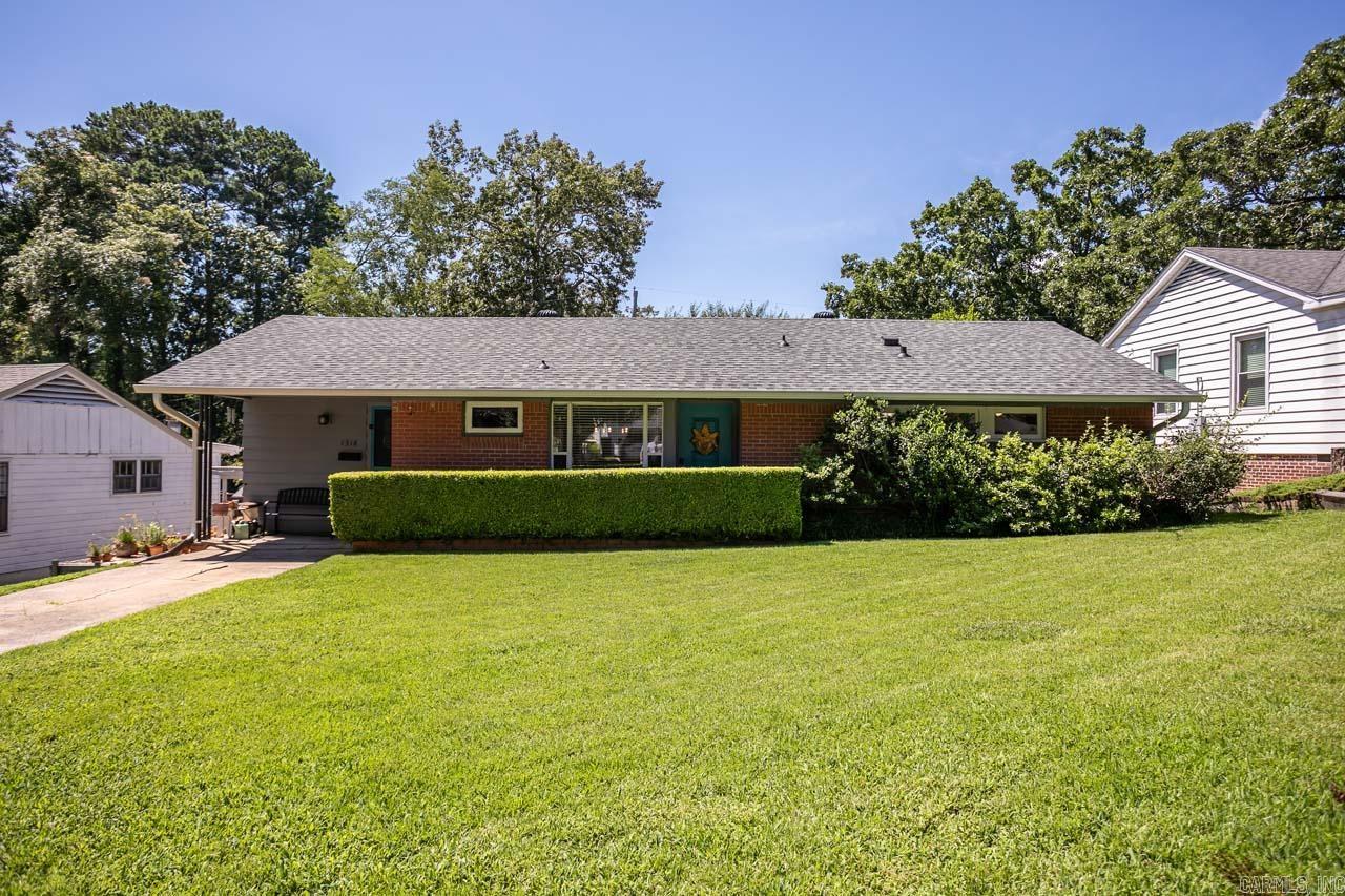 1318 Pine Valley Rd — exterior