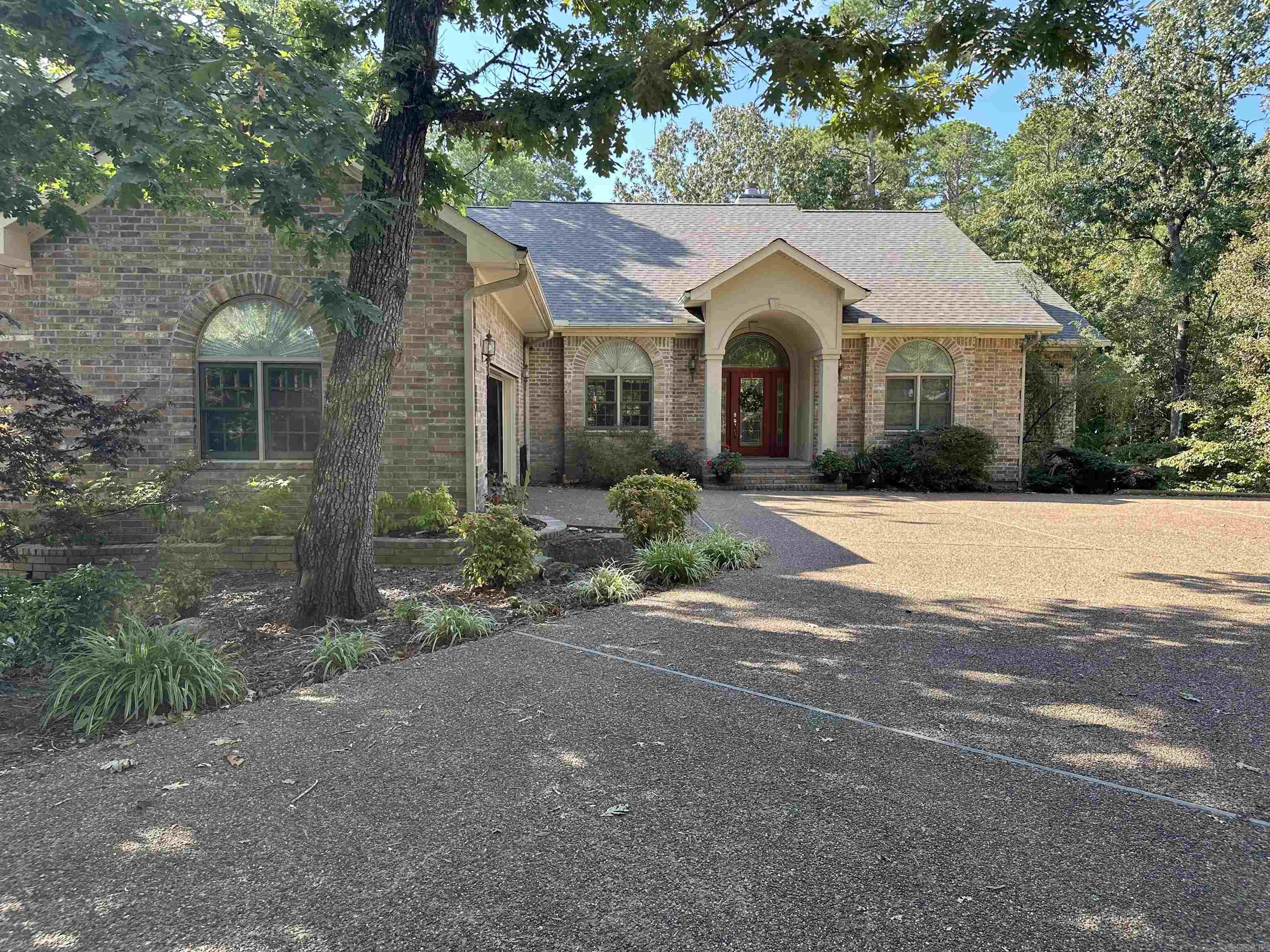 6 Cabrillear Ln Lane Hot Springs Village, AR 71909